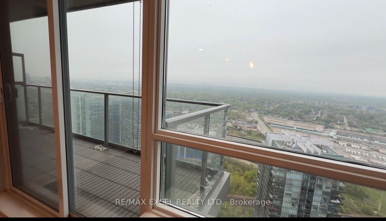 36 Park Lawn Road 4006, Toronto, ON M8V 0E5 photo 3