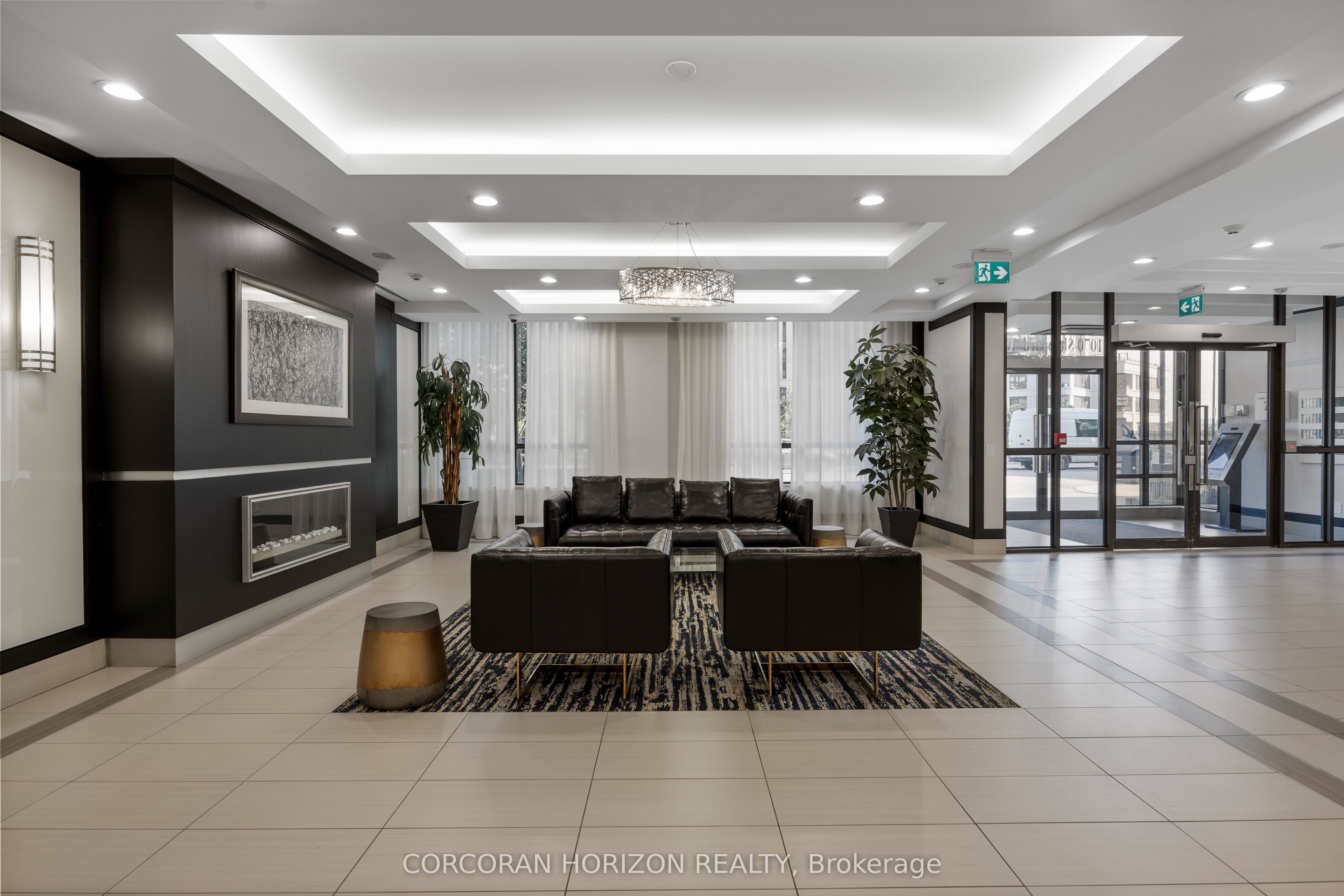 1070 Sheppard Avenue W 310, Toronto, ON M3J 0G8 photo 3