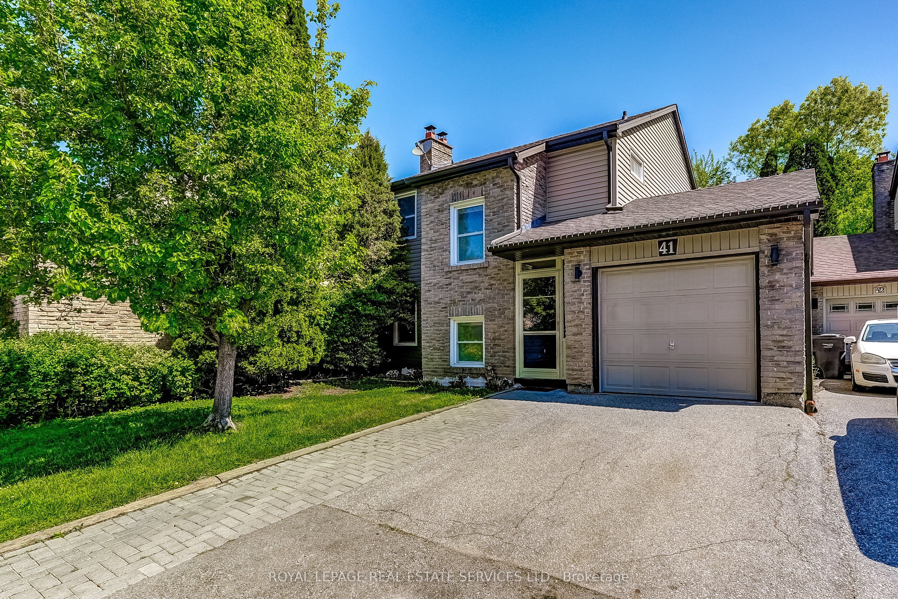 41 Neuchatel Place 41, Mississauga, ON L5N 6A7