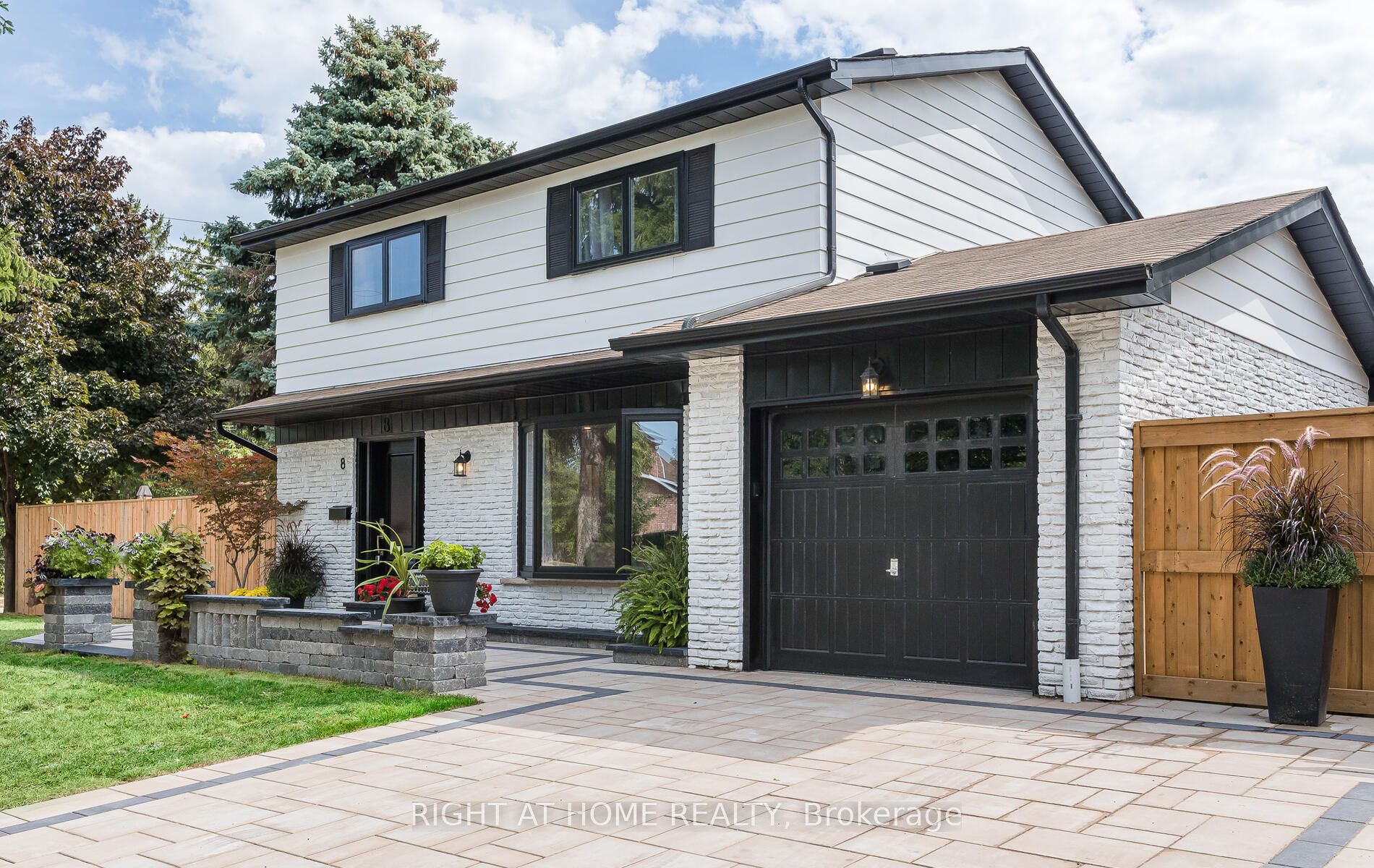 8 Culham Street, Oakville, ON L6H 1G4 photo 2