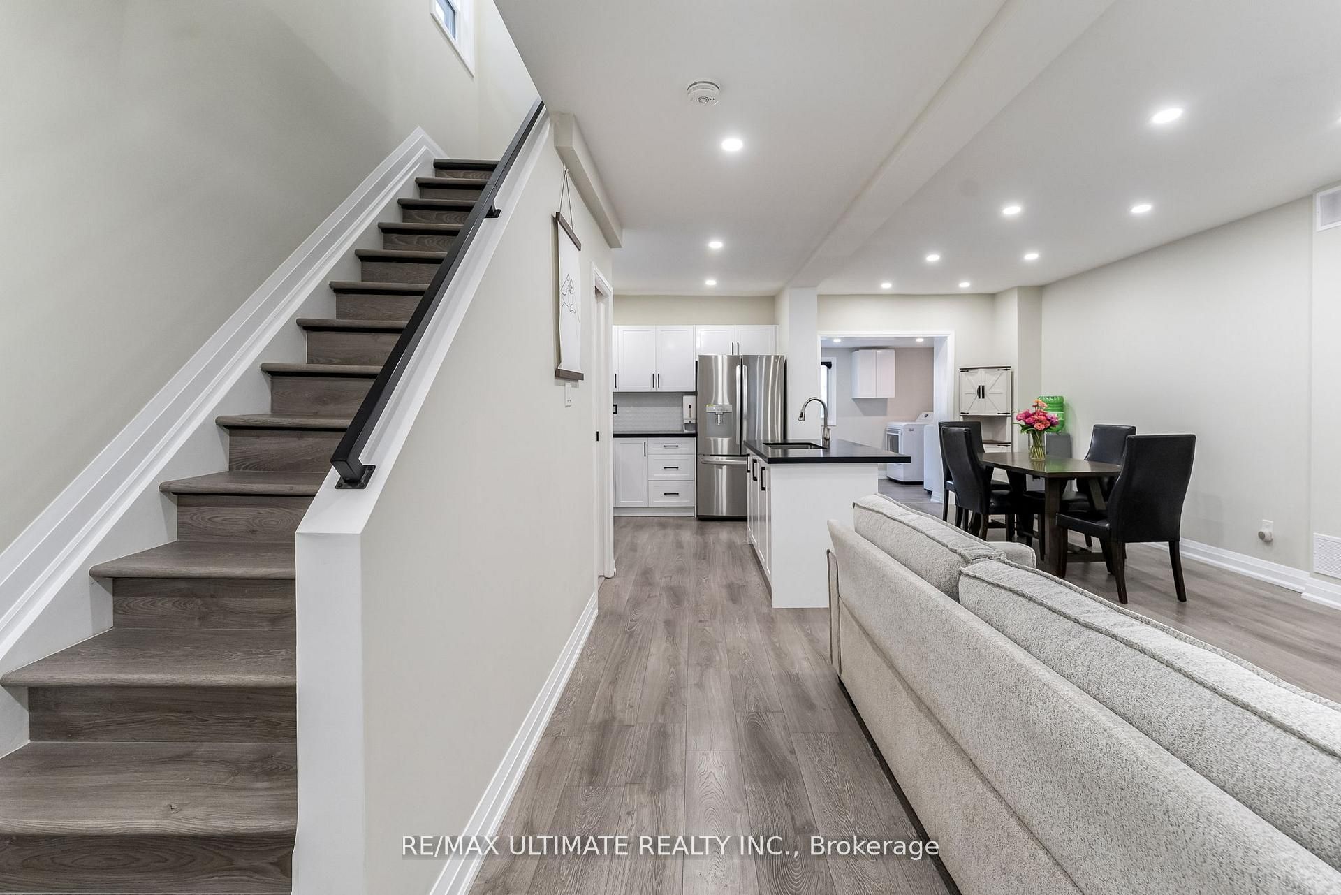 47 Mahoney Avenue, Toronto, ON M6M 2H5 photo 3