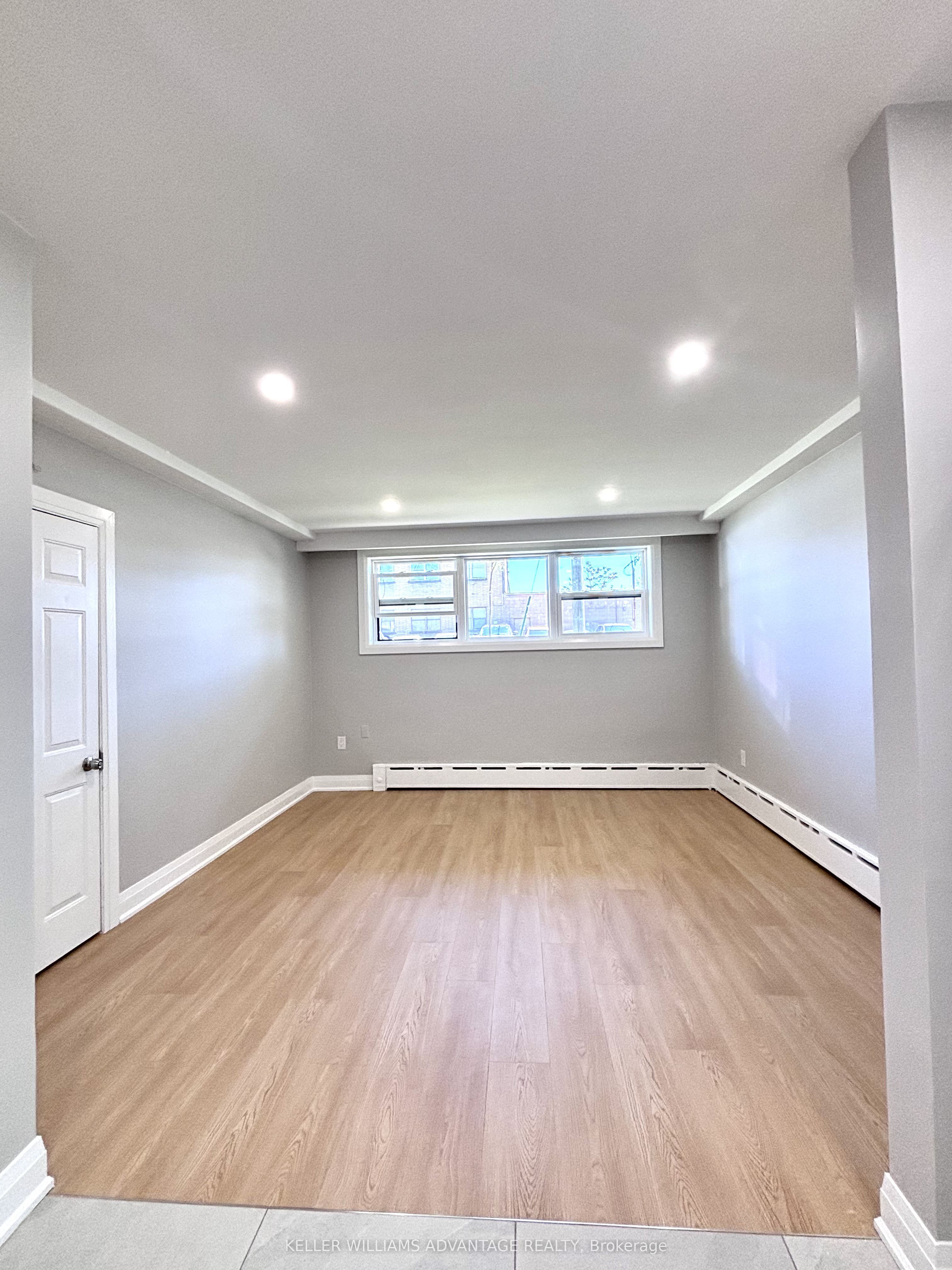 100 Portland Street, Toronto, ON M8Y 1A7 photo 4