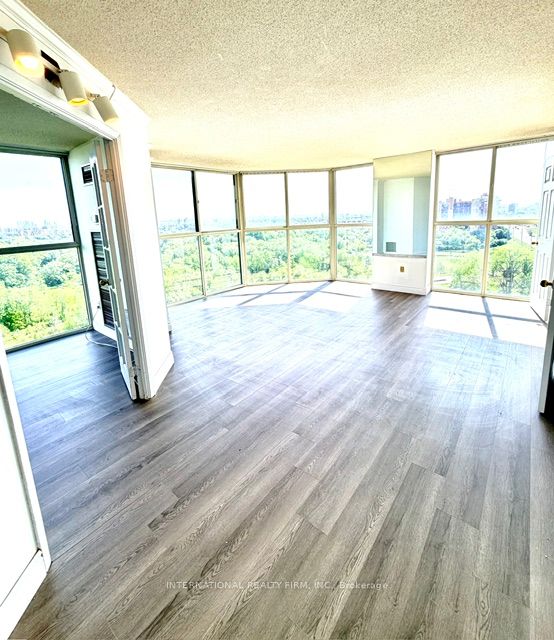 600 Rexdale Boulevard Lph2, Toronto, ON M9W 6T4 photo 3