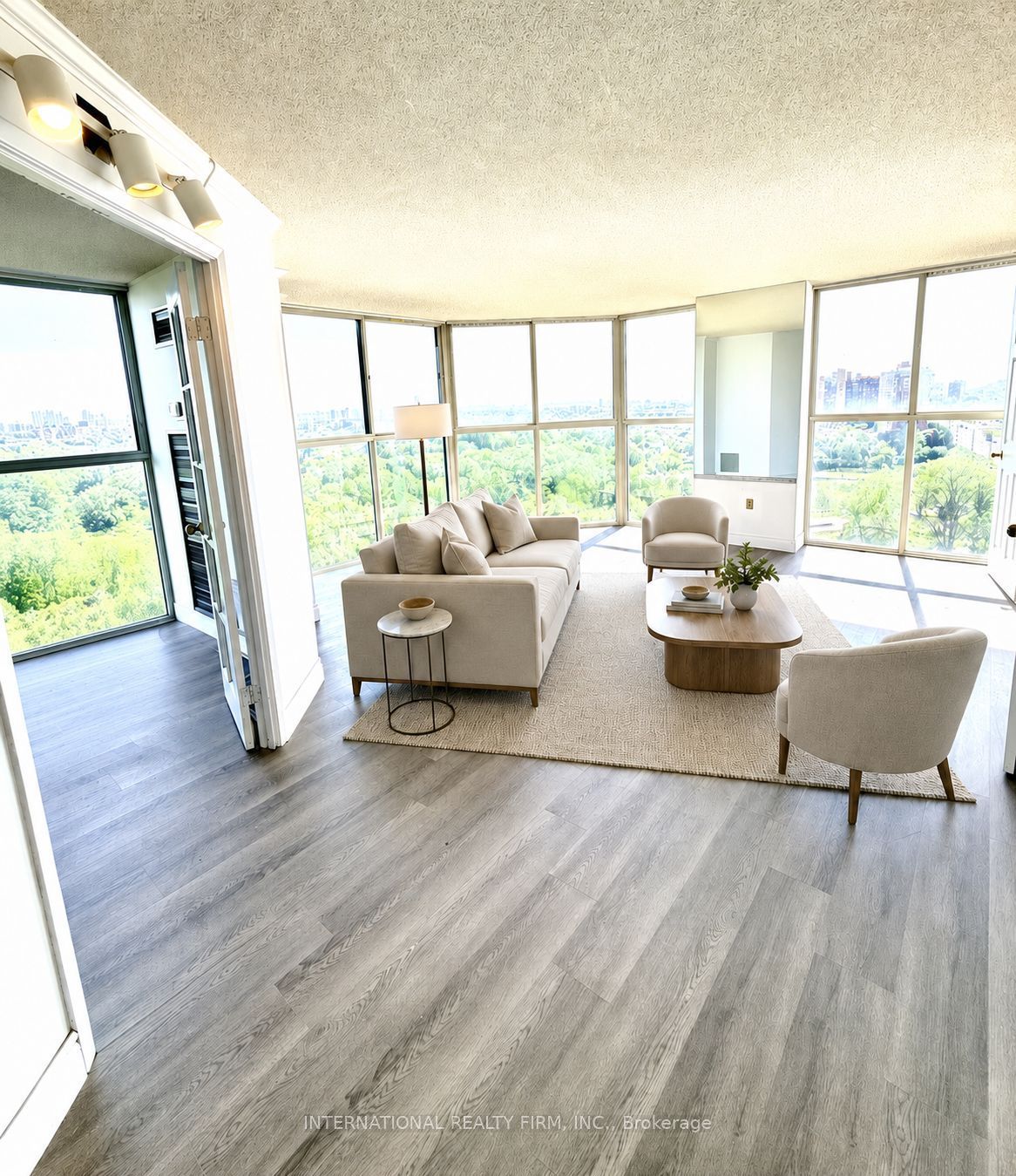 600 Rexdale Boulevard Lph2, Toronto, ON M9W 6T4 photo 4