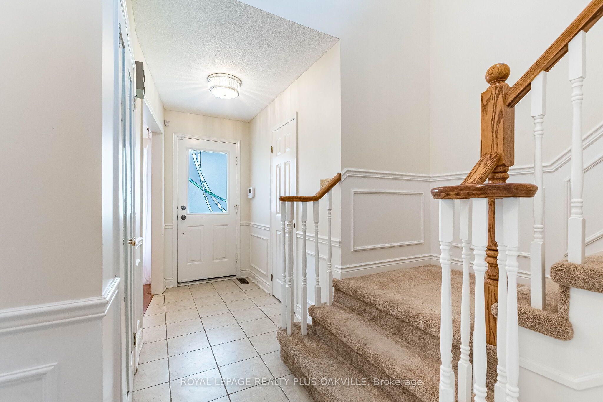 394 Maidstone Crescent, Oakville, ON L6M 1A1 photo 5