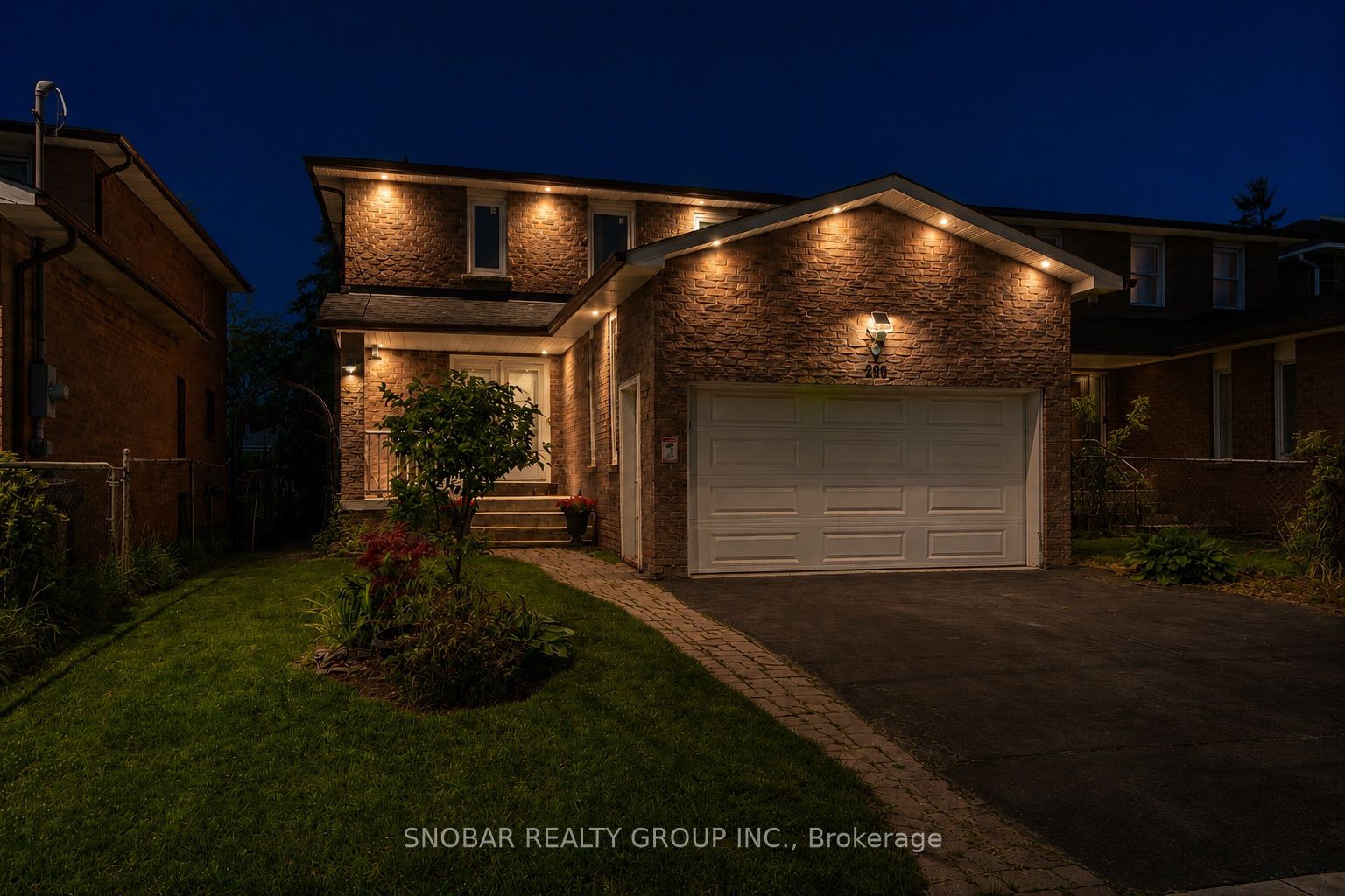 296 Rimilton Avenue, Toronto, ON M8W 4X6 photo 2