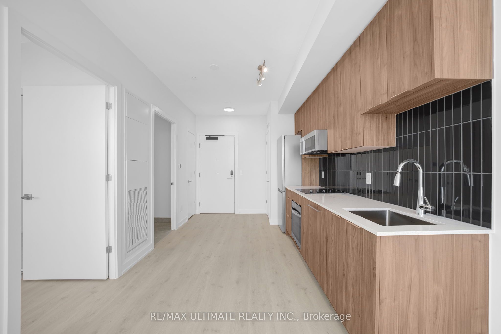 2501 Saw Whet Boulevard 612, Oakville, ON L6M 5N2