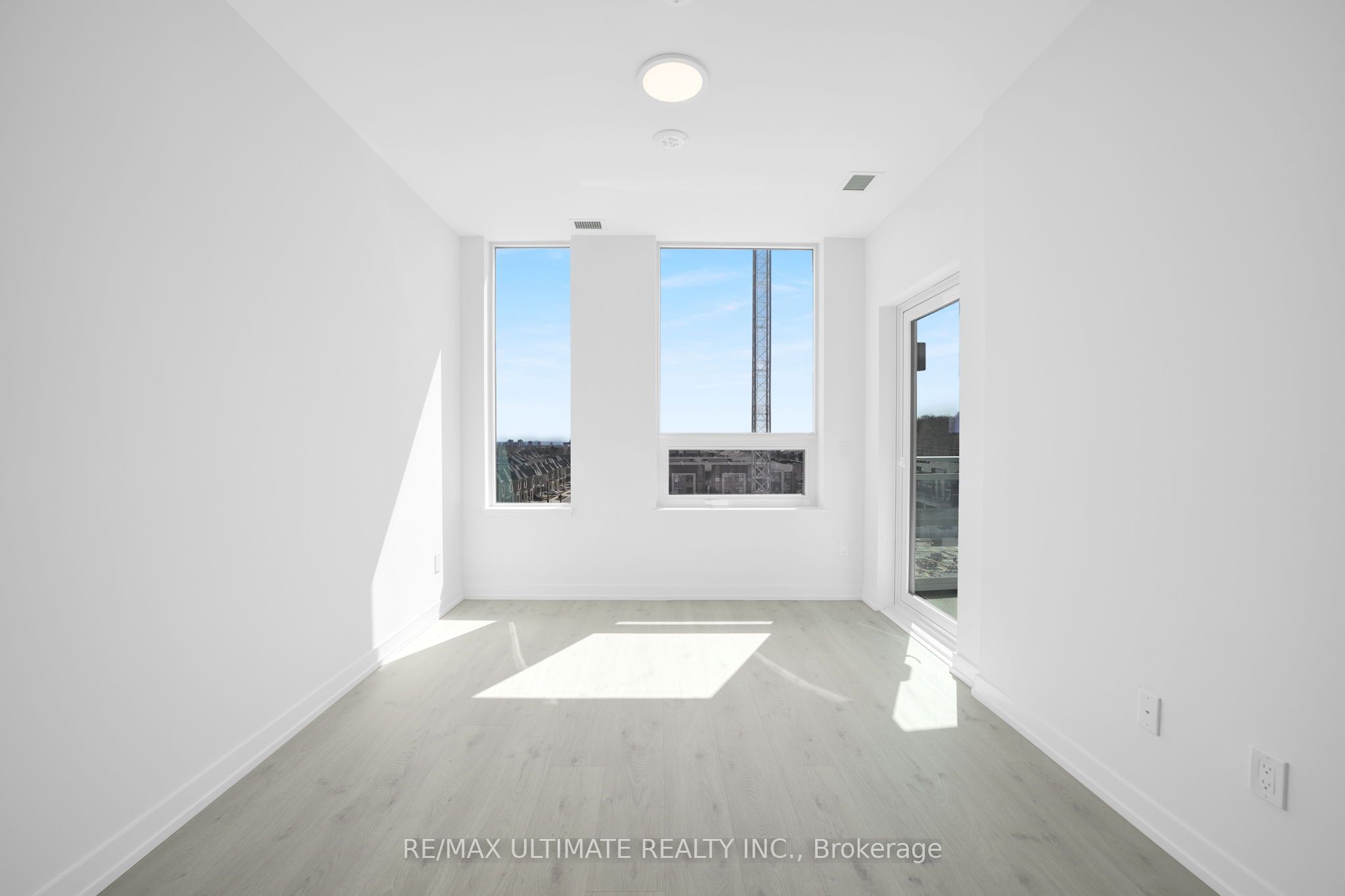 2501 Saw Whet Boulevard 612, Oakville, ON L6M 5N2 photo 4