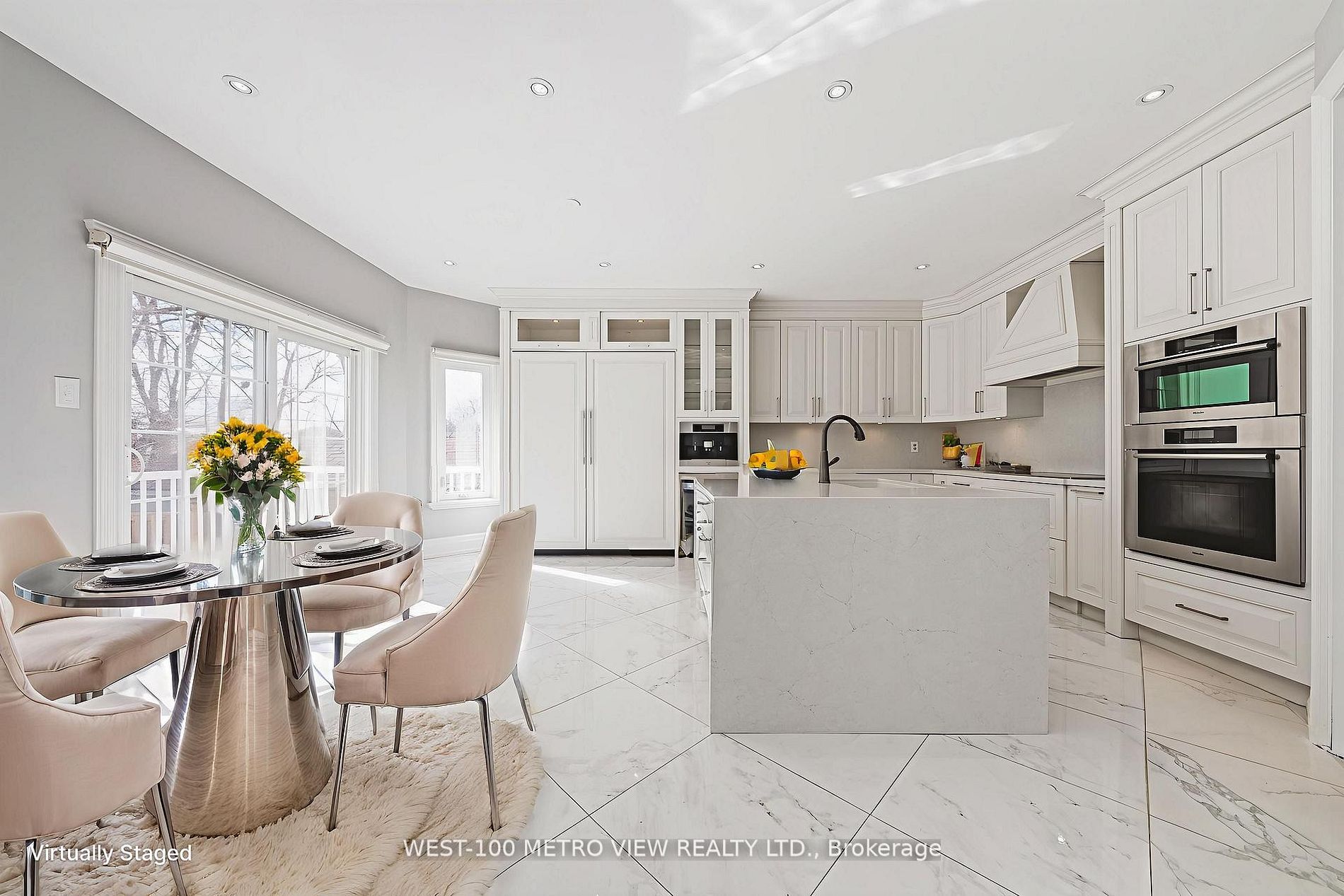 589 Glen Park Avenue, Toronto, ON M6B 2G4 photo 3