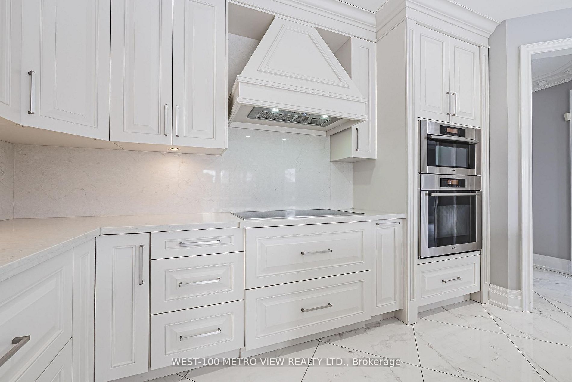 589 Glen Park Avenue, Toronto, ON M6B 2G4 photo 5