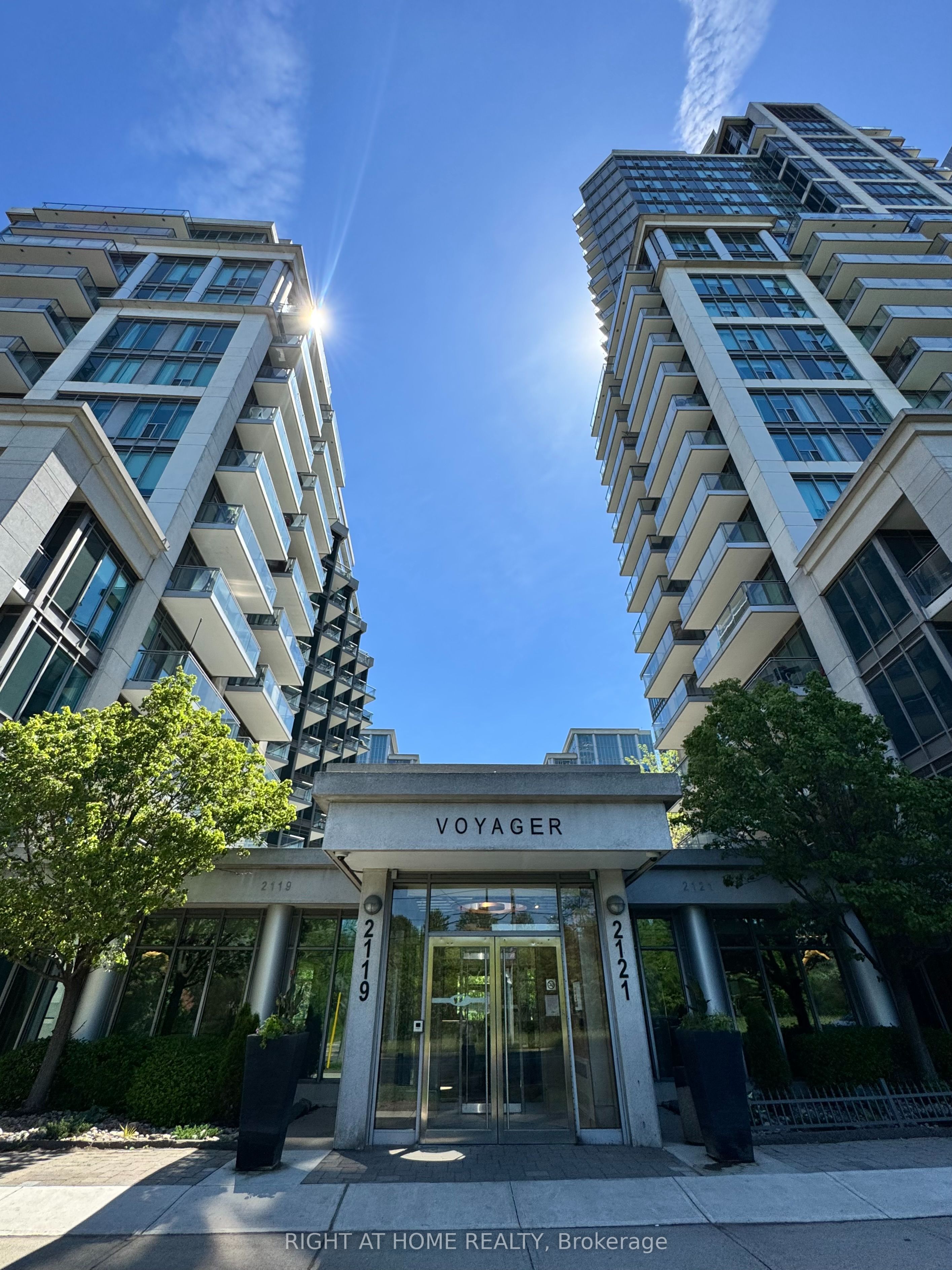 2121 Lake Shore Boulevard W 906, Toronto, ON M8V 1A1