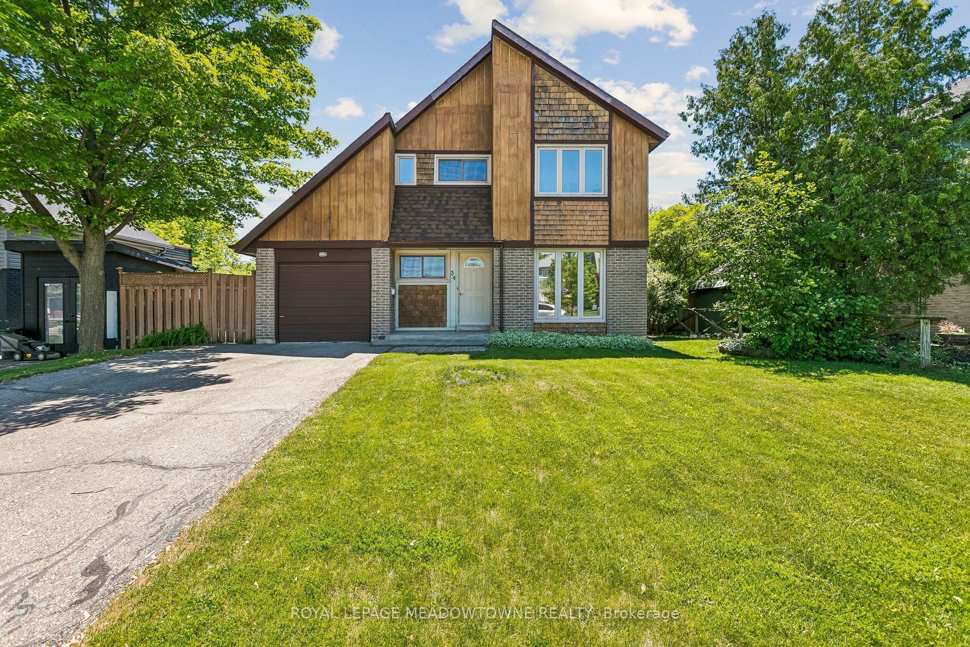 34 Plainsman Road, Mississauga, ON L5N 1C7 photo 2