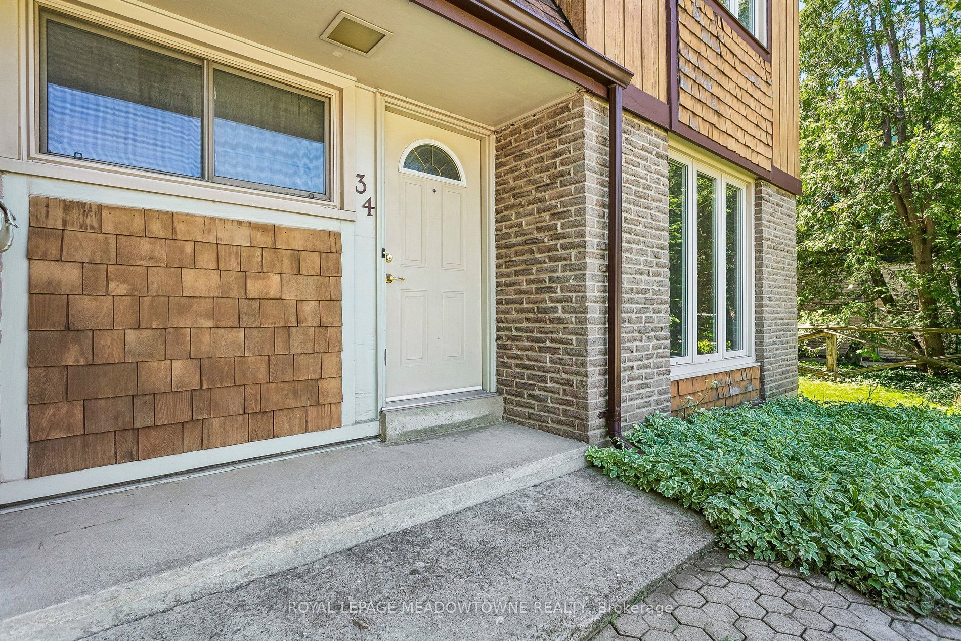 34 Plainsman Road, Mississauga, ON L5N 1C7 photo 4