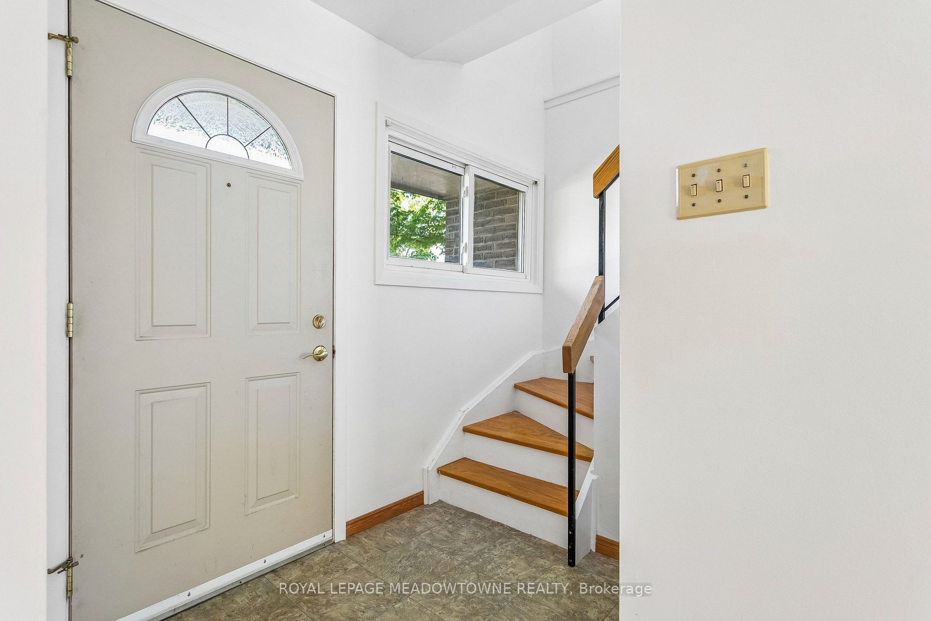 34 Plainsman Road, Mississauga, ON L5N 1C7 photo 5