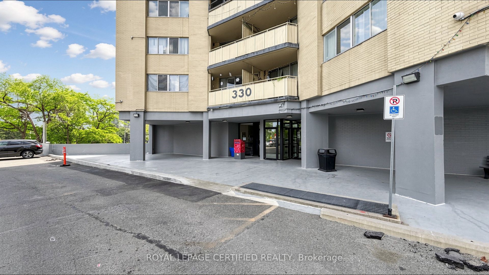 330 Dixon Road 1903, Toronto, ON M9R 1S9 photo 5