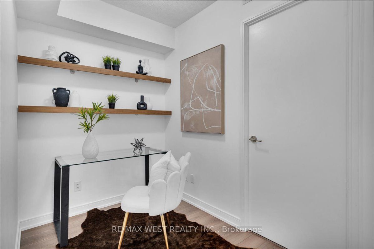 20 Thomas Riley Road 306, Toronto, ON M9B 0C3 photo 4
