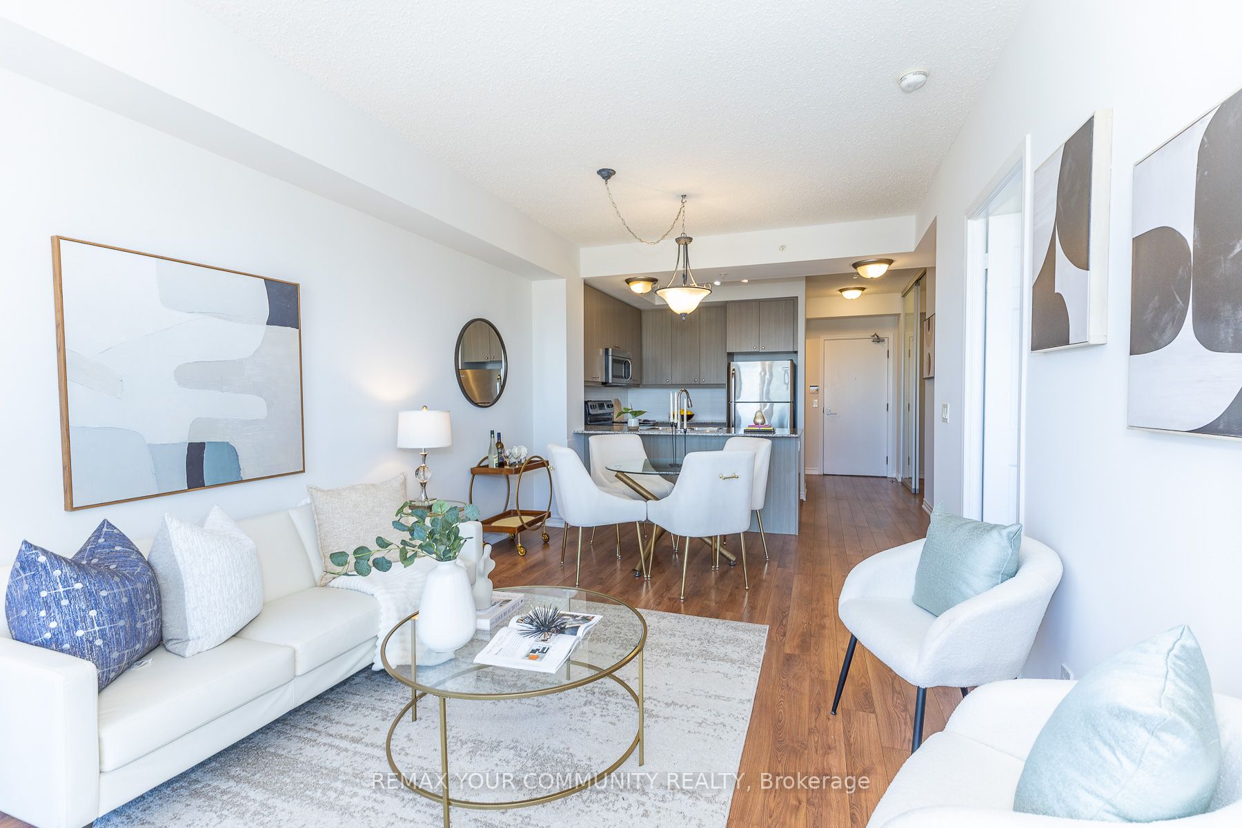 15 James Findlay Way 706, Toronto, ON M3M 0B3