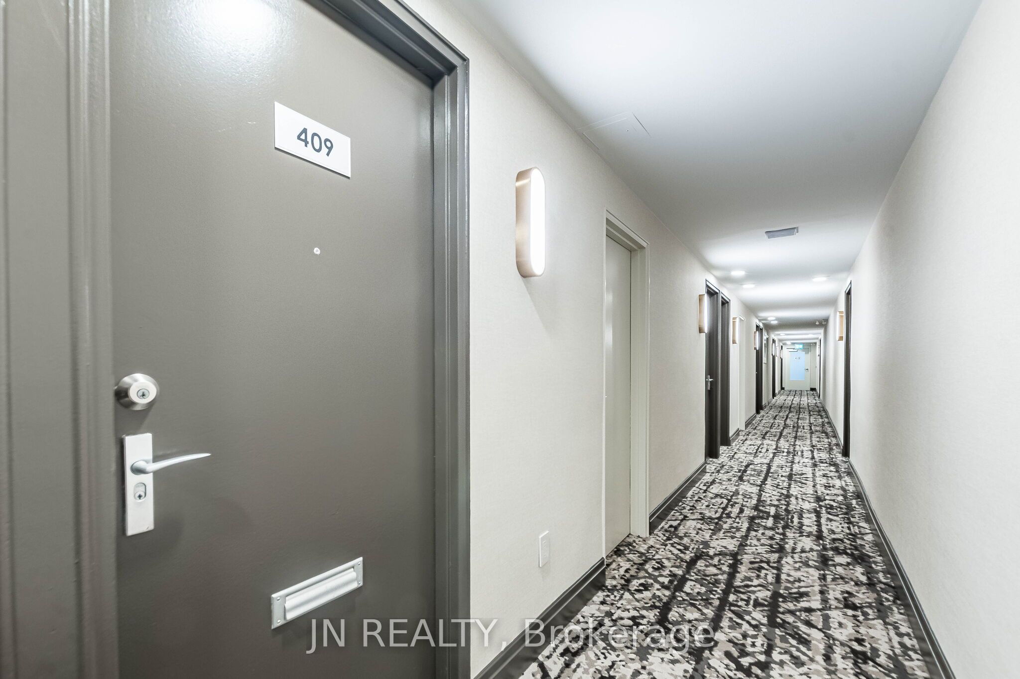 188 Mill Street S 409, Brampton, ON L6Y 1T8 photo 4