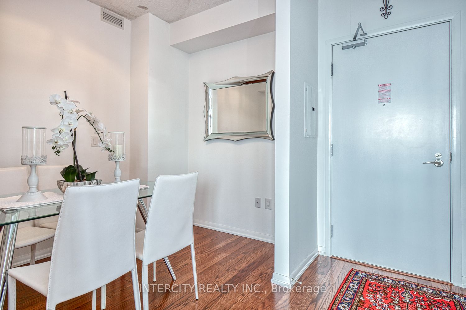 800 Lawrence Avenue W 2014, Toronto, ON M6A 1C3 photo 2