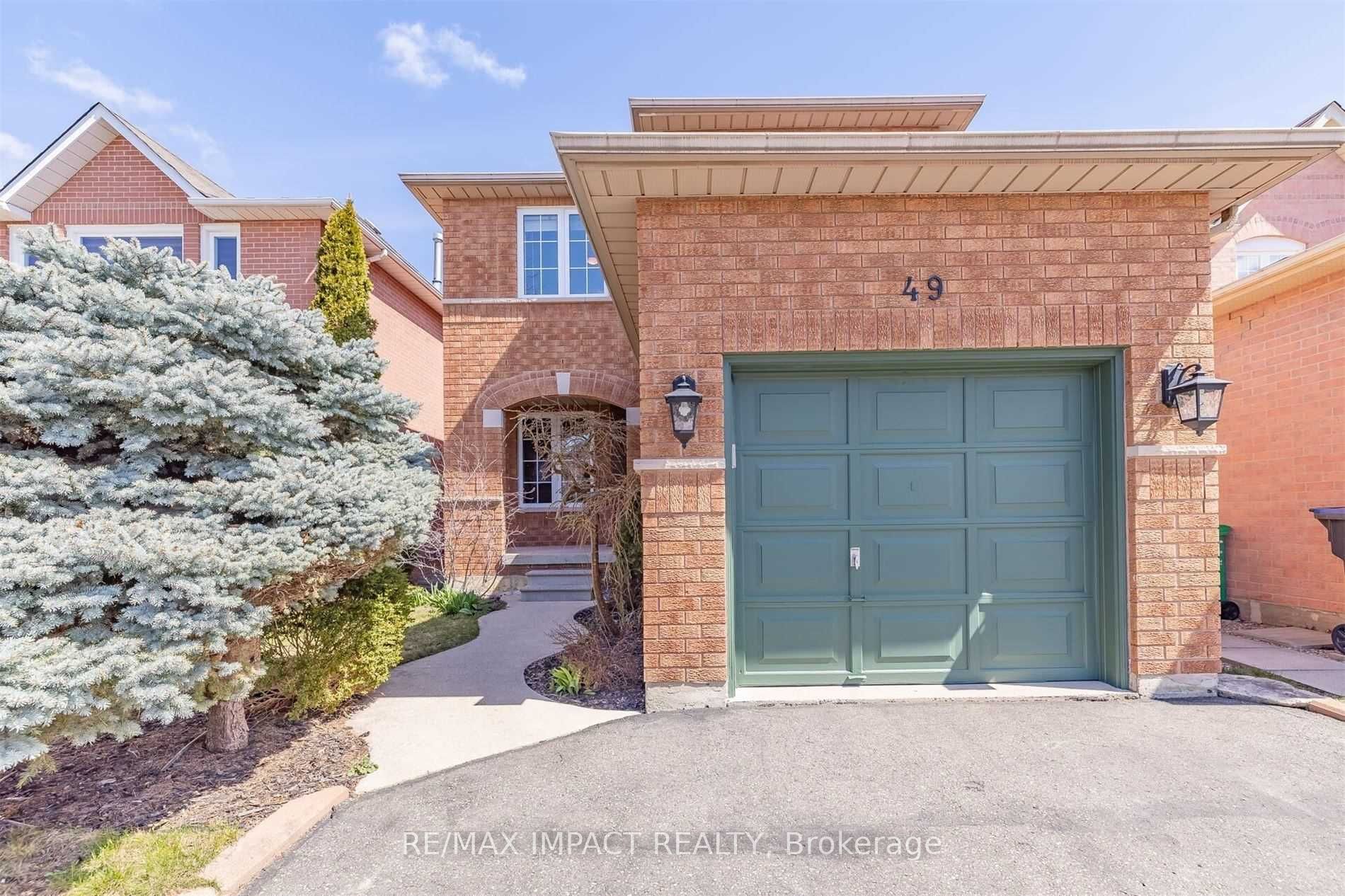 49 Hood Crescent, Brampton, ON L6Y 4S7 photo 2