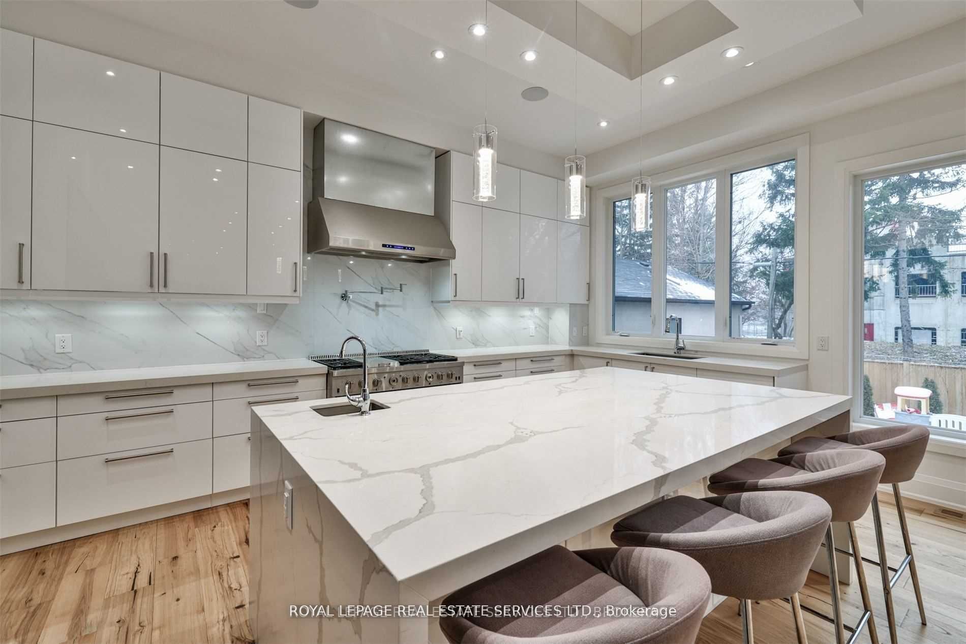 61 Dane Avenue, Toronto, ON M6A 1G4 photo 5