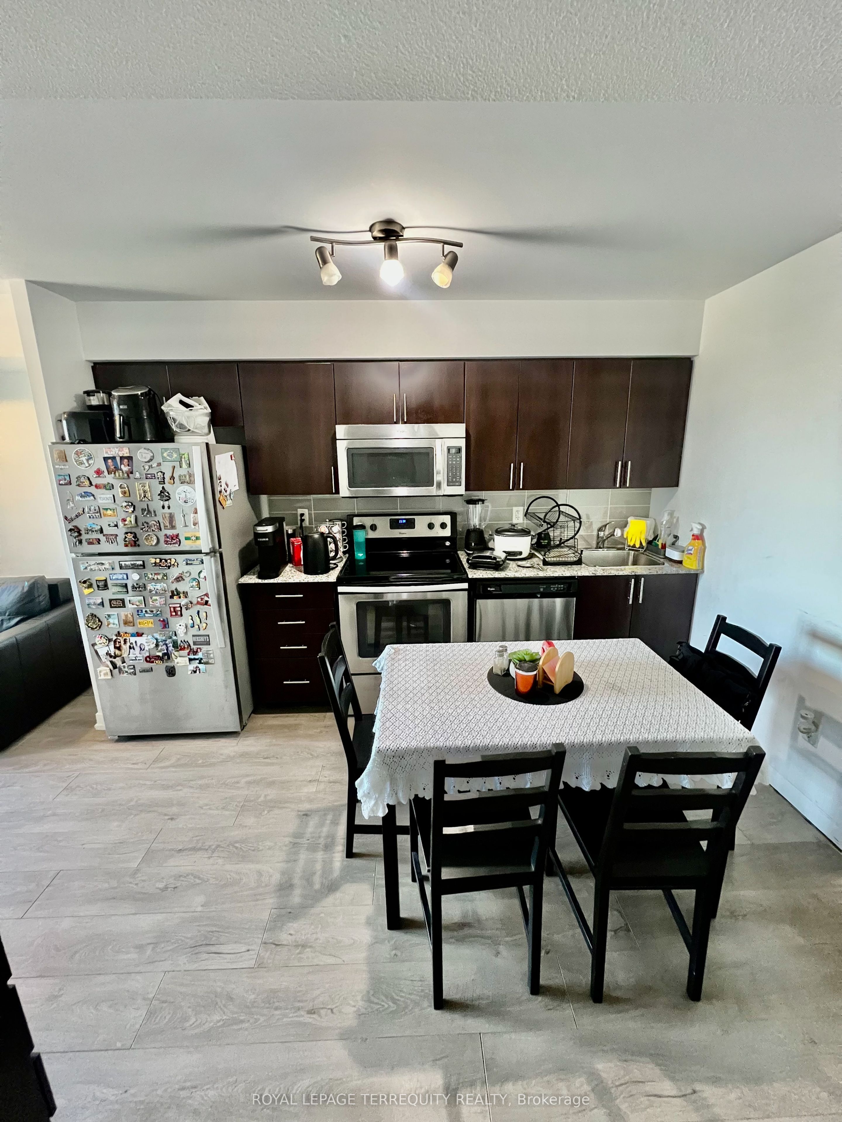 1420 Dupont Street 513, Toronto, ON M6H 0C2 photo 4