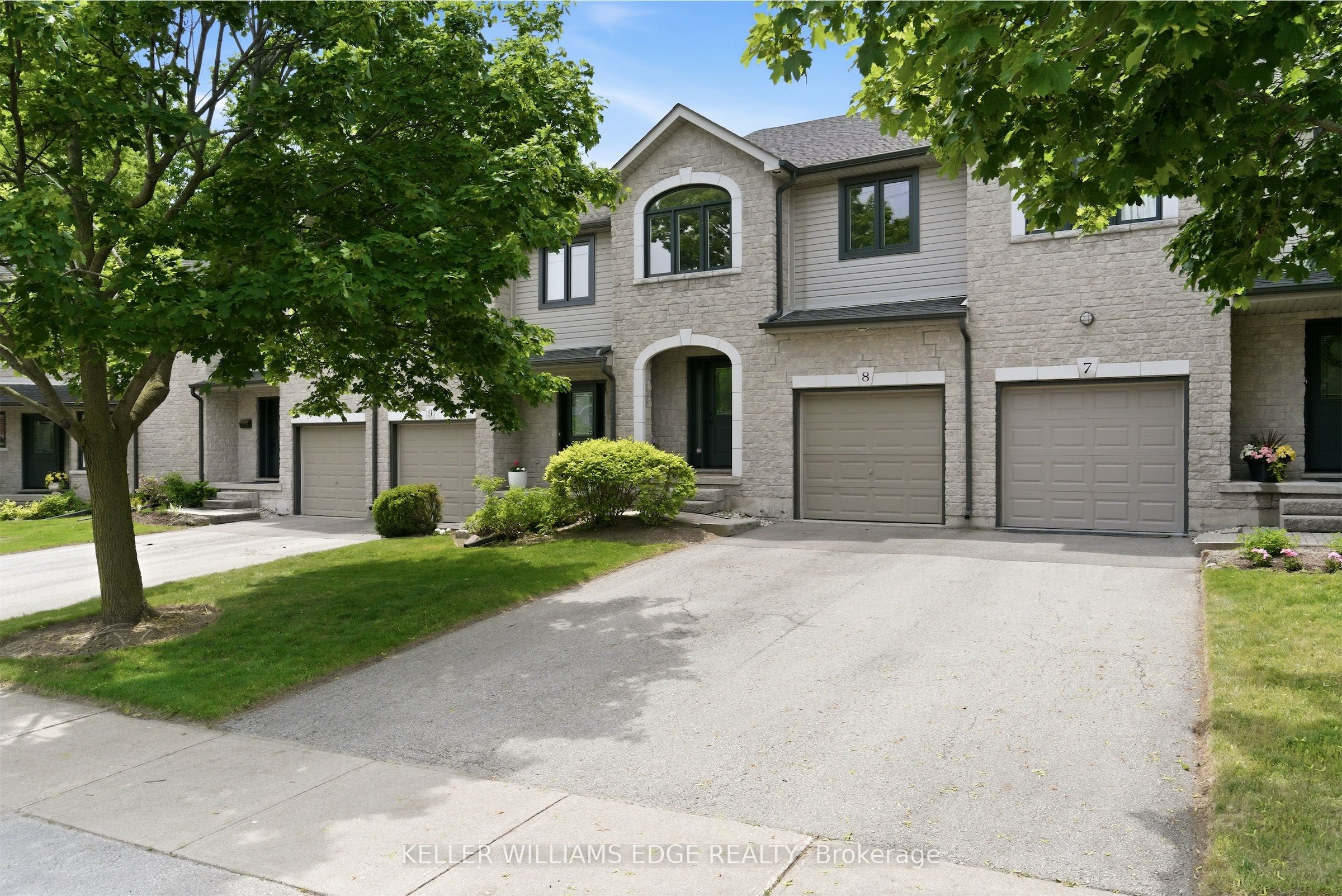 2110 Headon Road 8, Burlington, ON L7M 4S2
