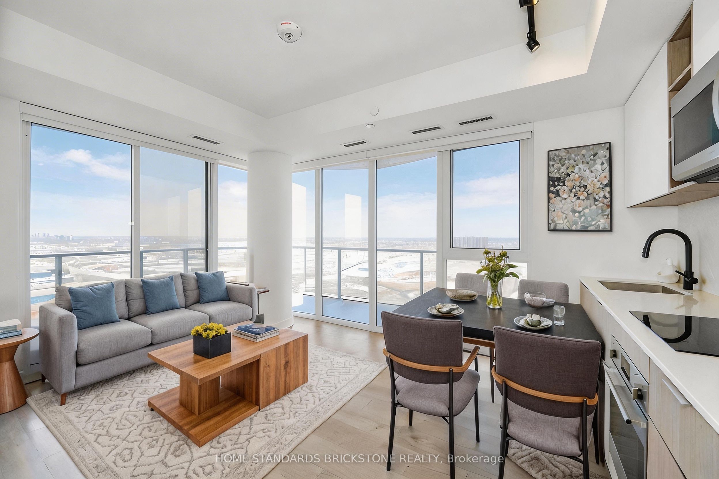 36 Zorra Street 3203, Toronto, ON M8Z 0G5 photo 4