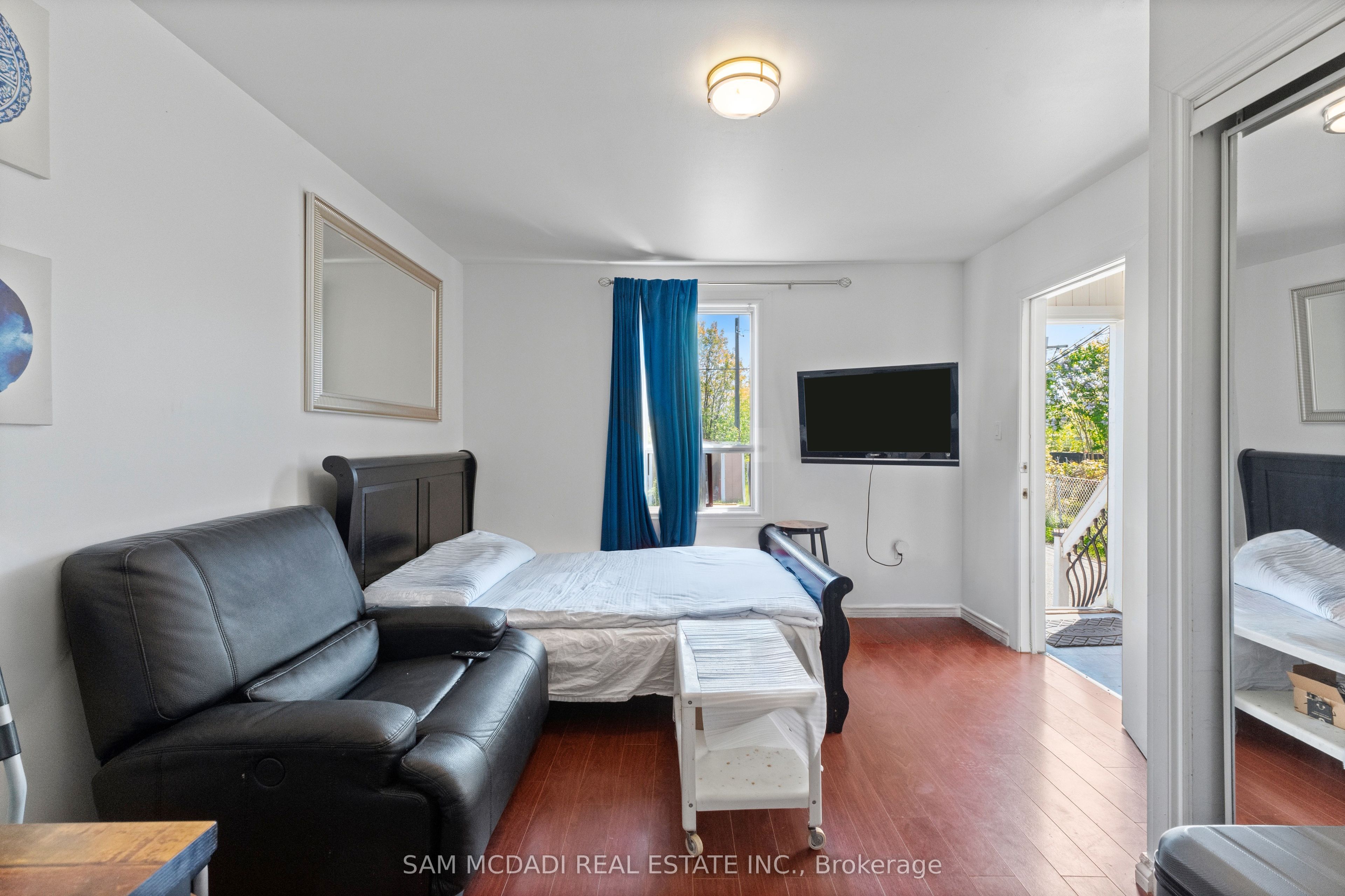 19 Toffee Court, Toronto, ON M8V 3B9 photo 5