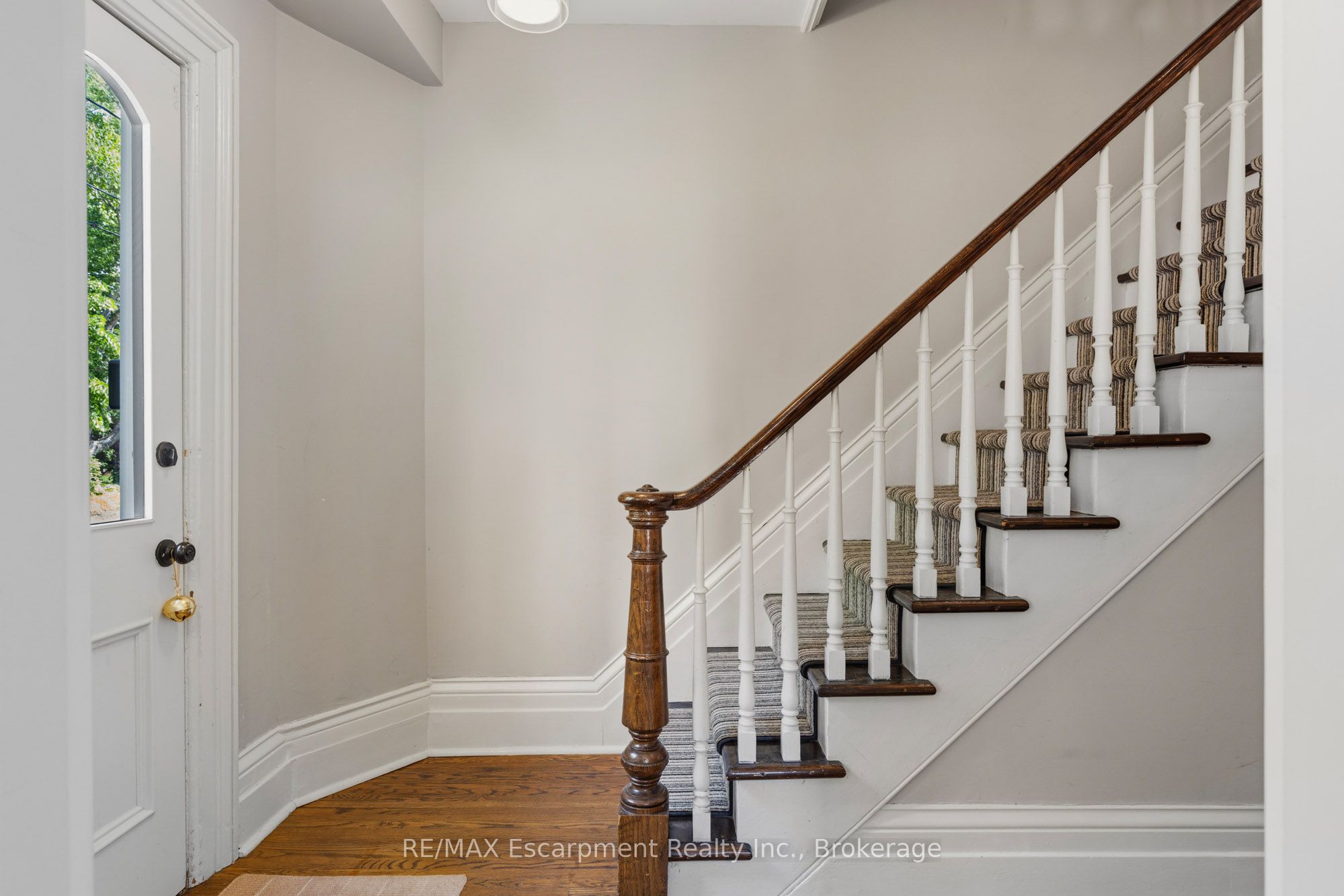 332 Palmer Avenue, Oakville, ON L6J 1T3 photo 4