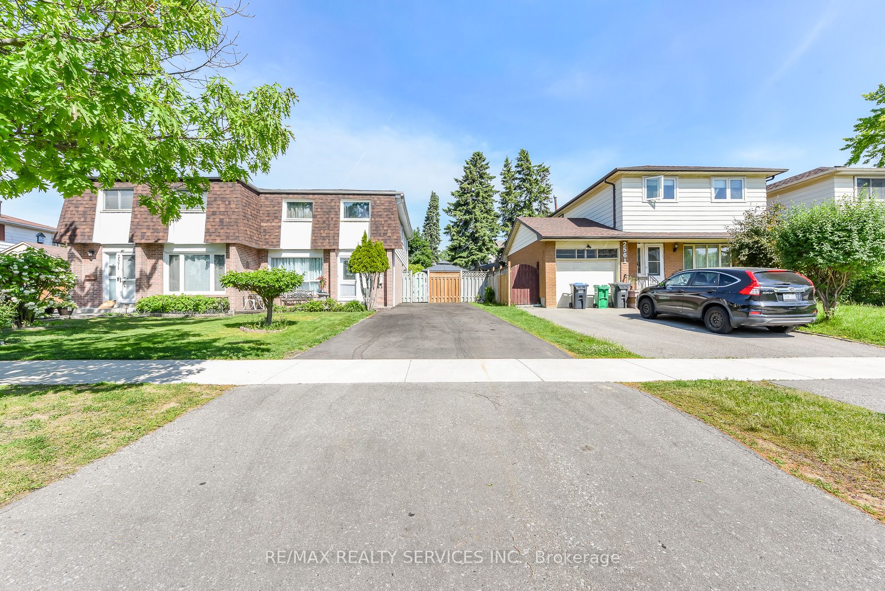 2569 Lundene Road, Mississauga, ON L5J 3Y9 photo 3