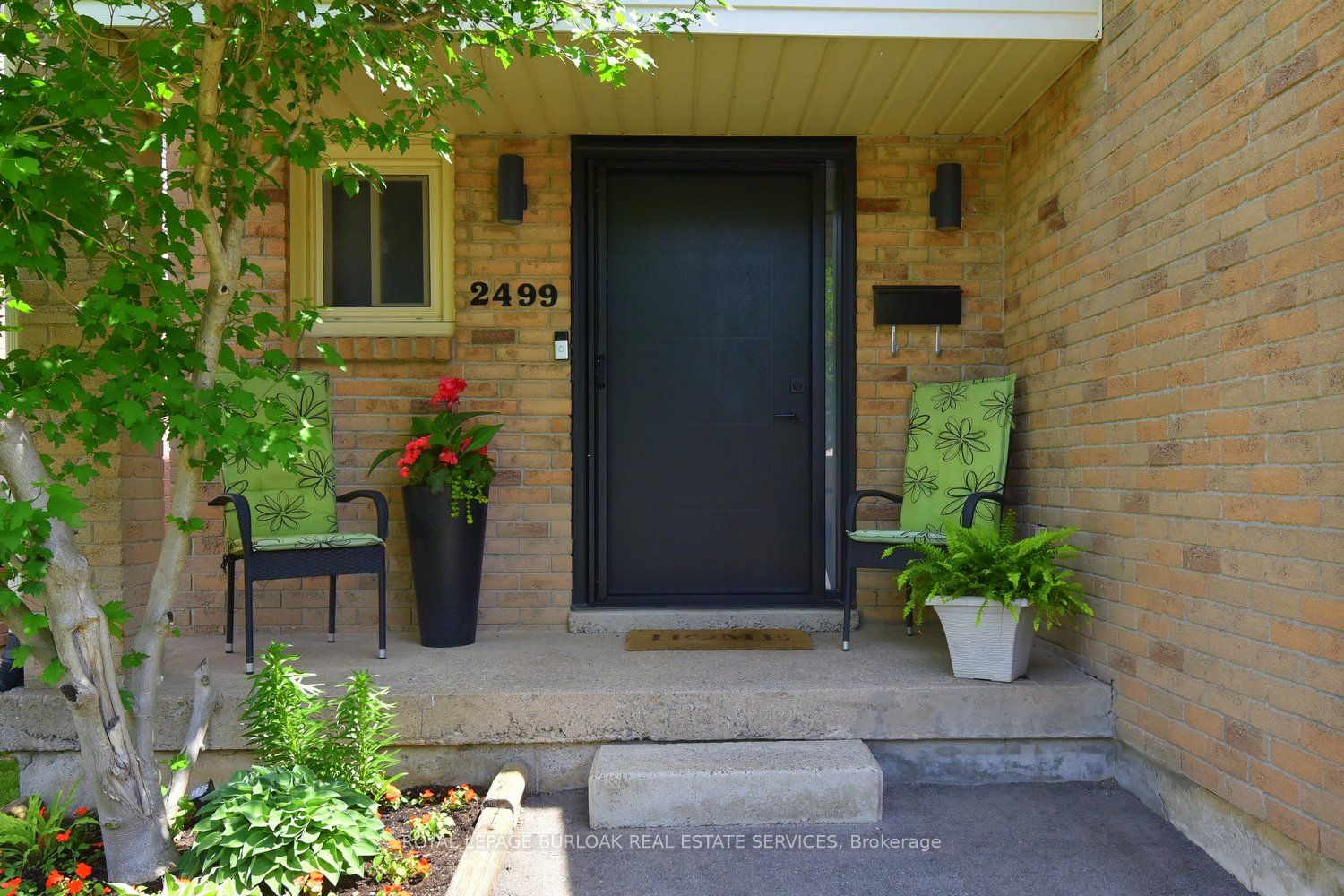 2499 Whittaker Drive, Burlington, ON L7P 4P9 photo 5