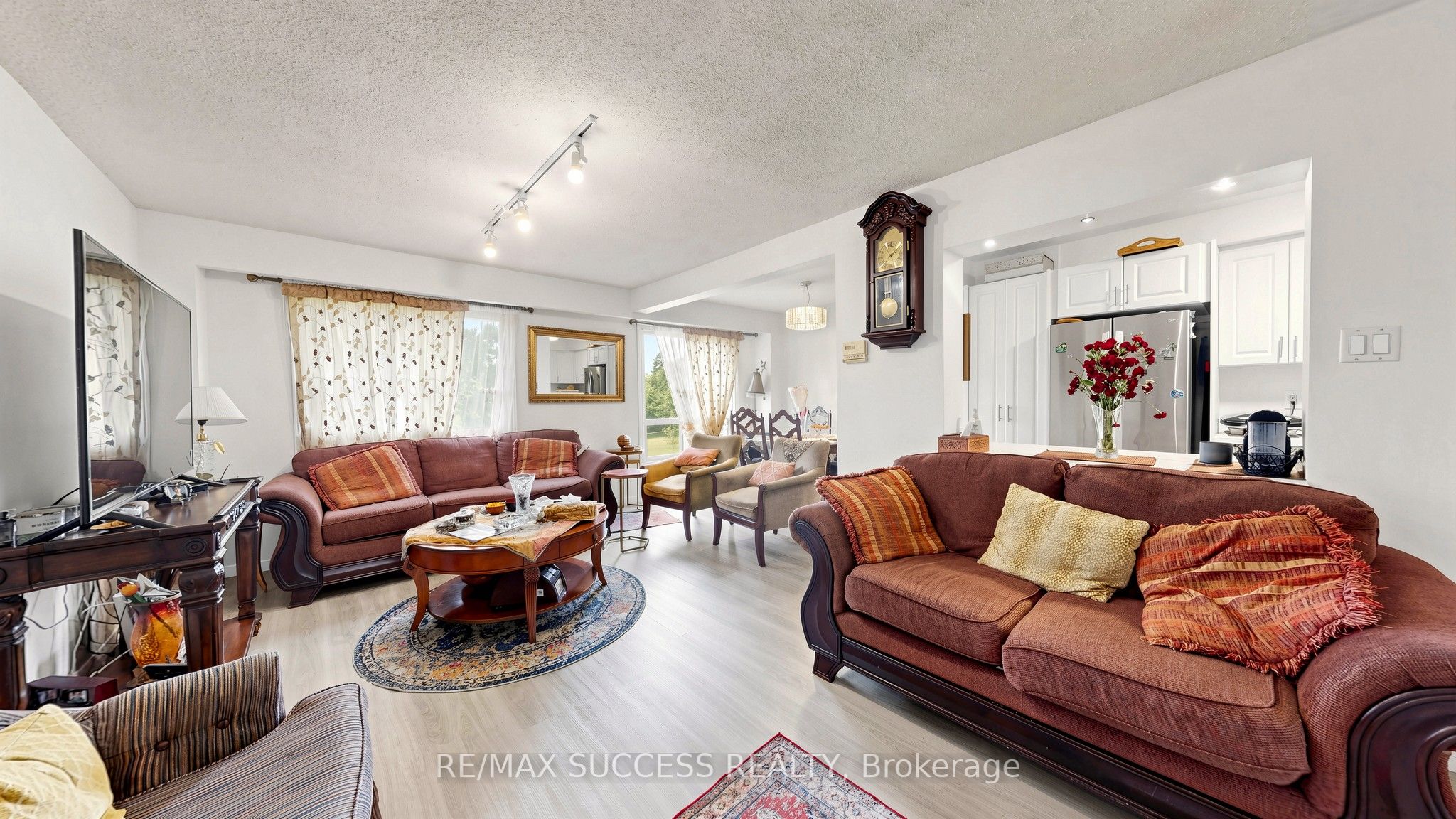 2617 Windwood Drive 19, Mississauga, ON L5N 2K6 photo 3