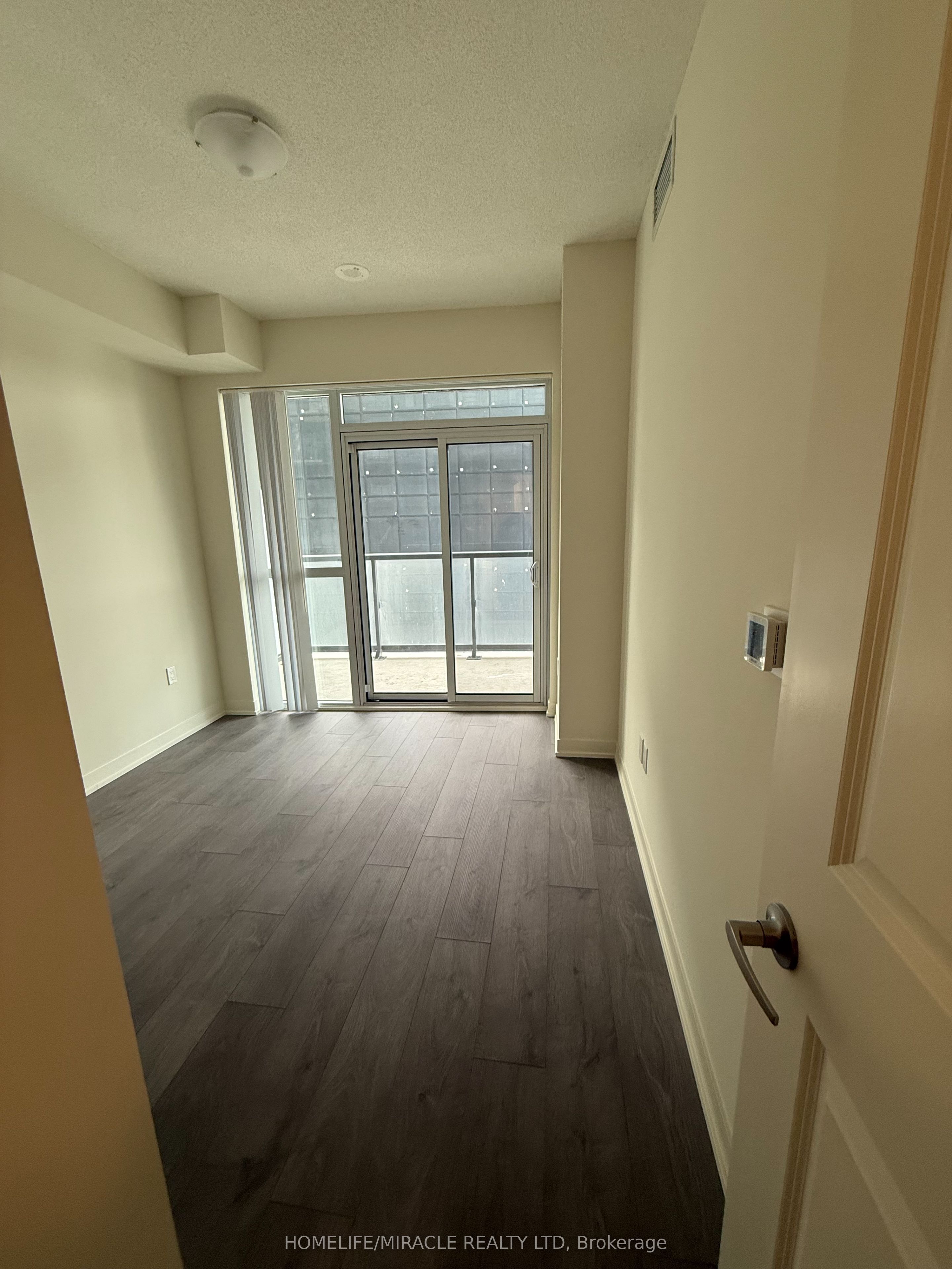 38 Annie Craig Drive 611, Toronto, ON M8V 0G9 photo 2