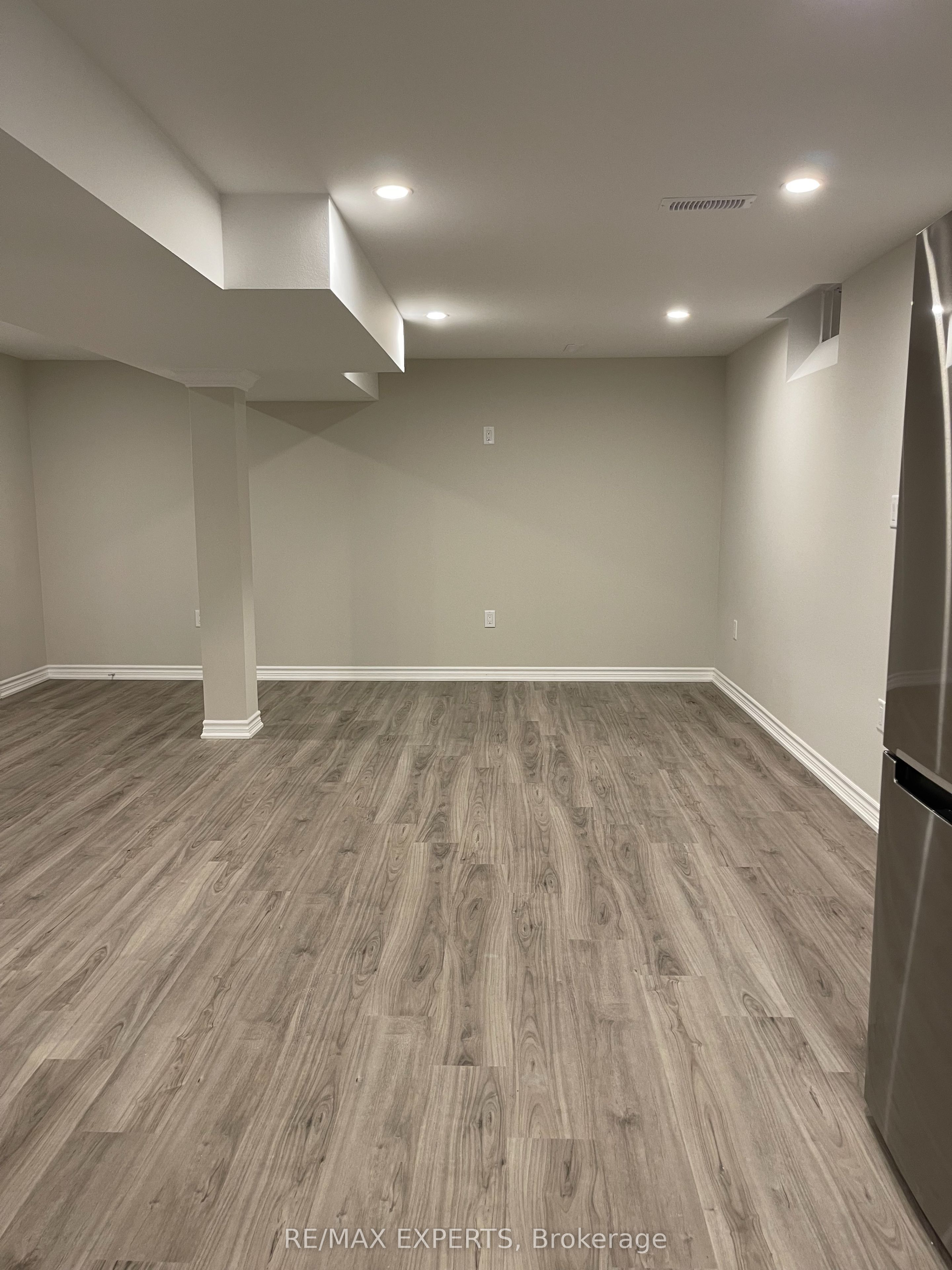 18 Burnley Place, Brampton, ON L6Z 2T9 photo 4