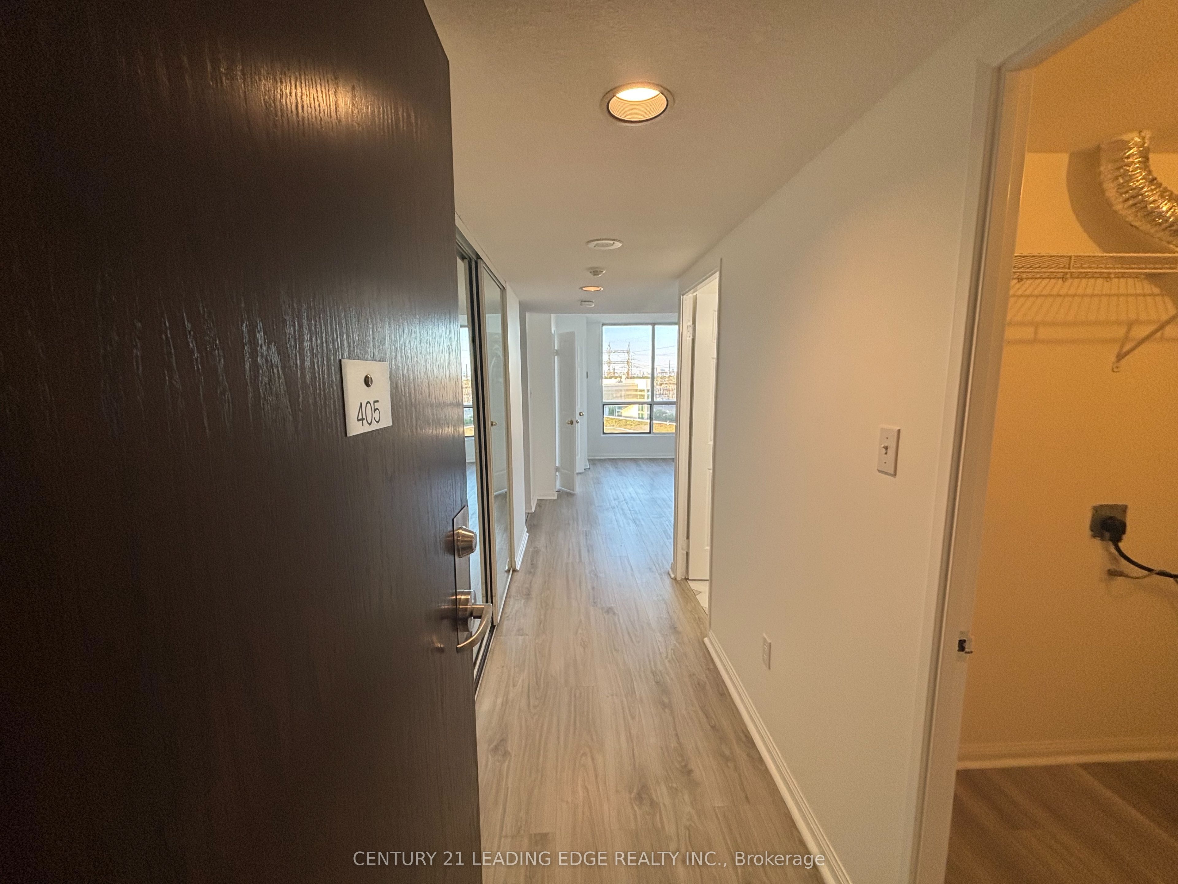 101 Subway Crescent 405, Toronto, ON M9B 6K4 photo 4