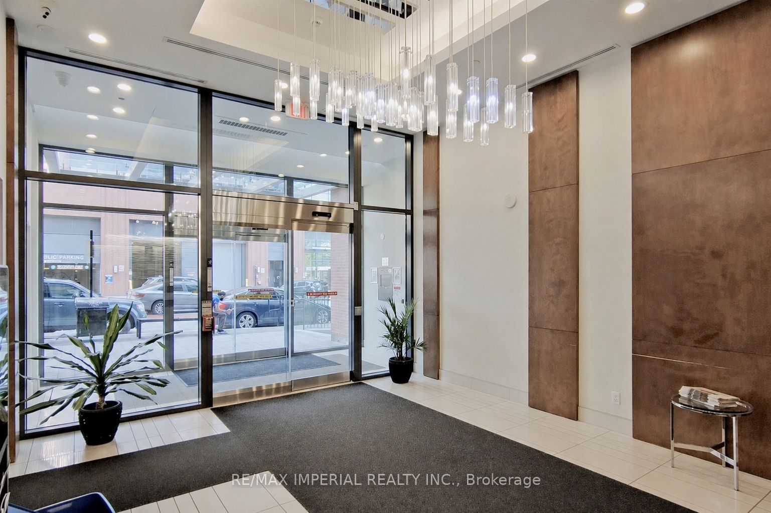 2212 Lake Shore Boulevard W 3001, Toronto, ON M8V 0C2 photo 2