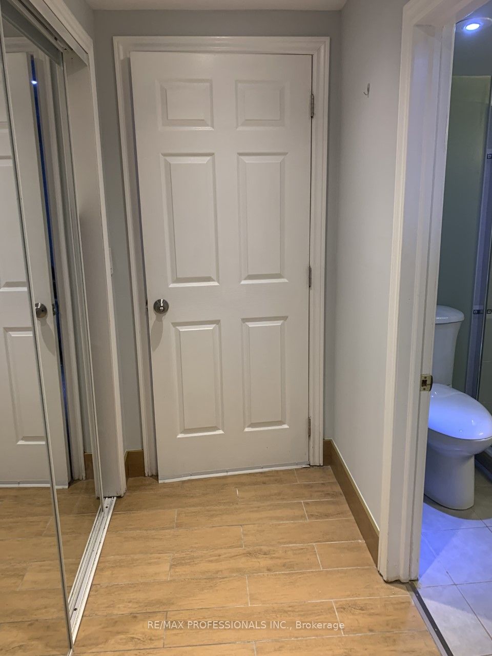100 Rory Road Bsmt, Toronto, ON M6L 3G1 photo 2