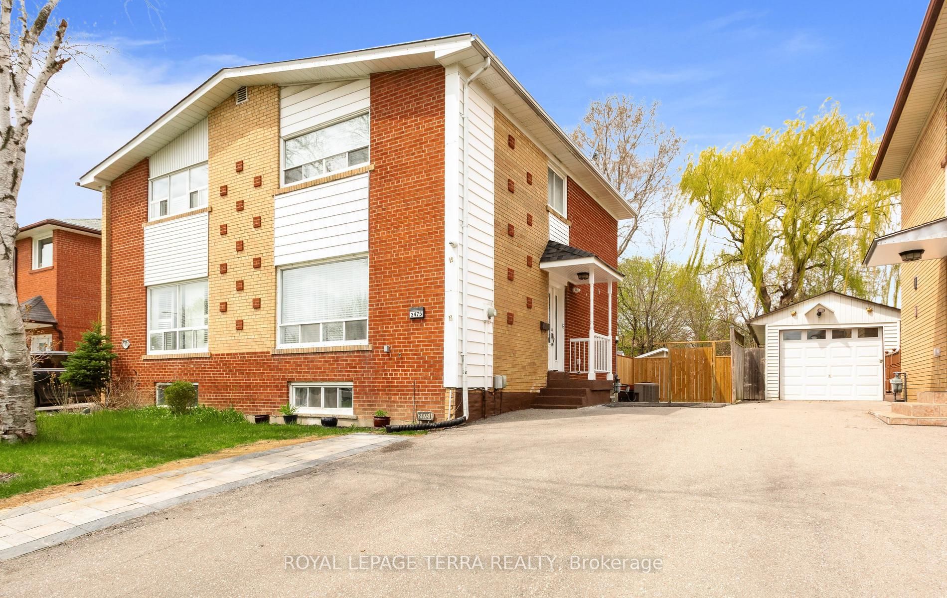 2475 Brookhurst Road, Mississauga, ON L5J 1R4