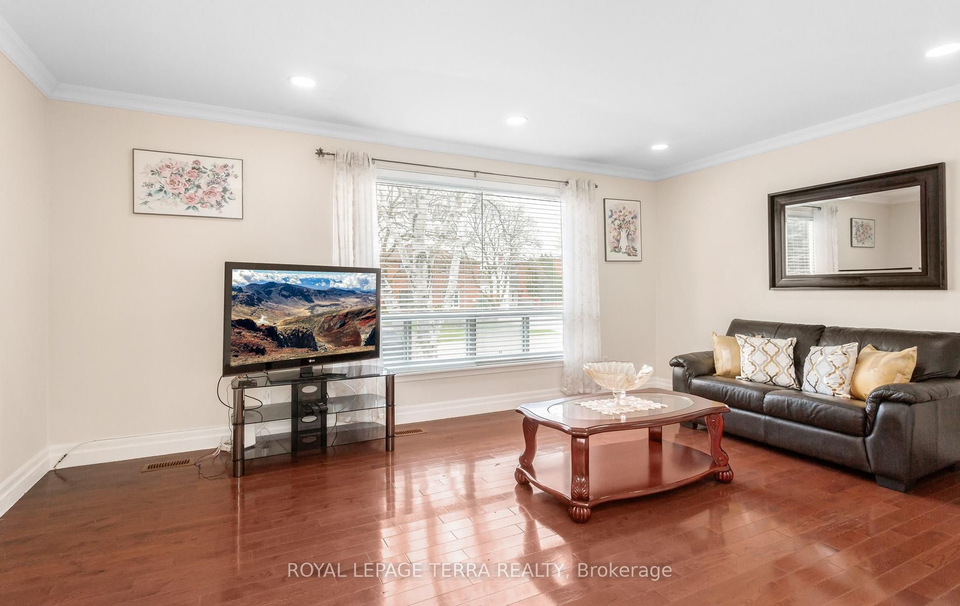 2475 Brookhurst Road, Mississauga, ON L5J 1R4 photo 3