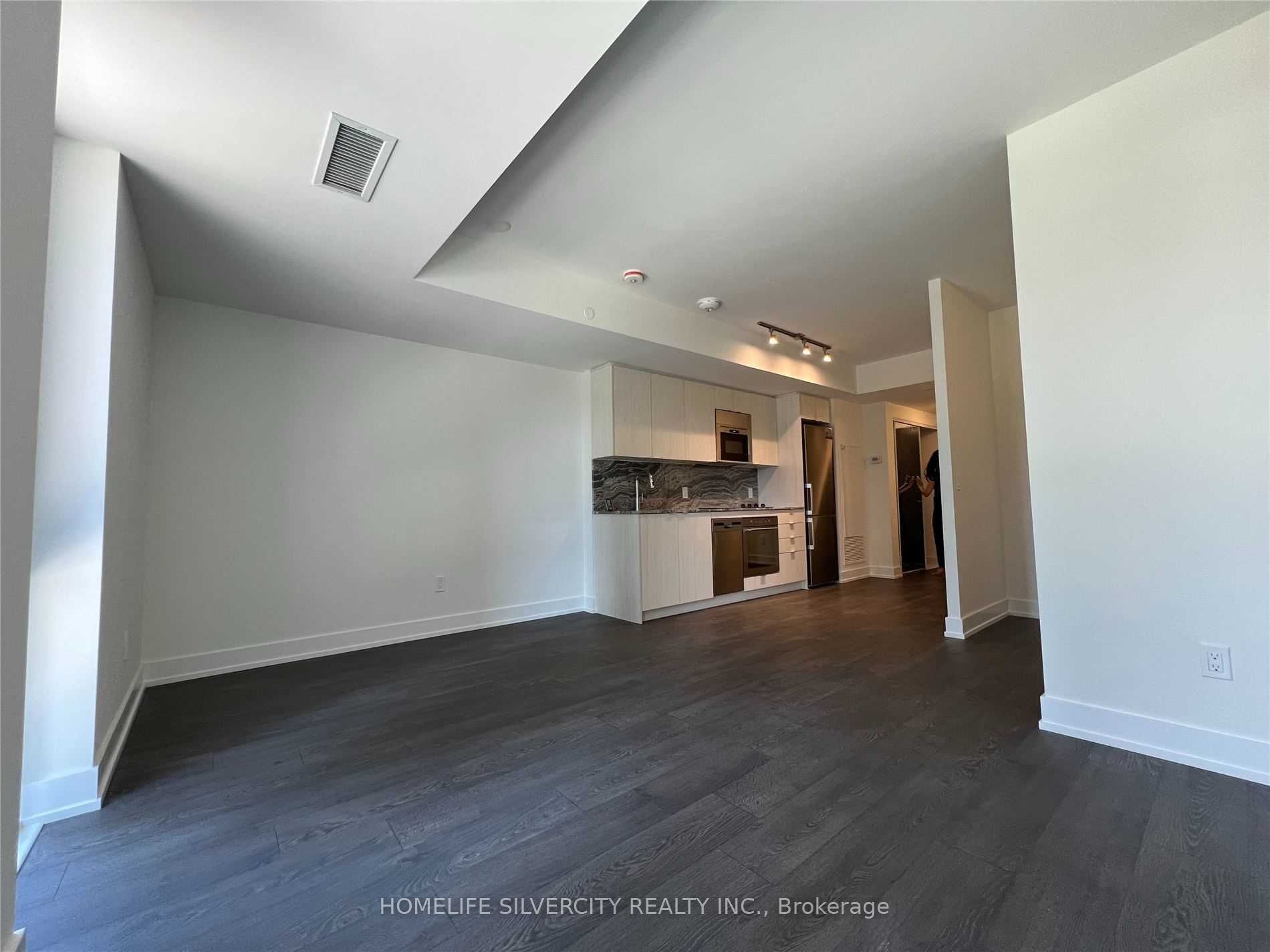5 Mabelle Avenue 234, Toronto, ON M9A 0C8 photo 3