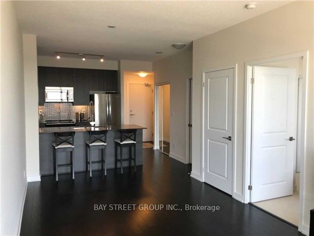 510 Curran Place 1503, Mississauga, ON L5B 0J8 photo 2