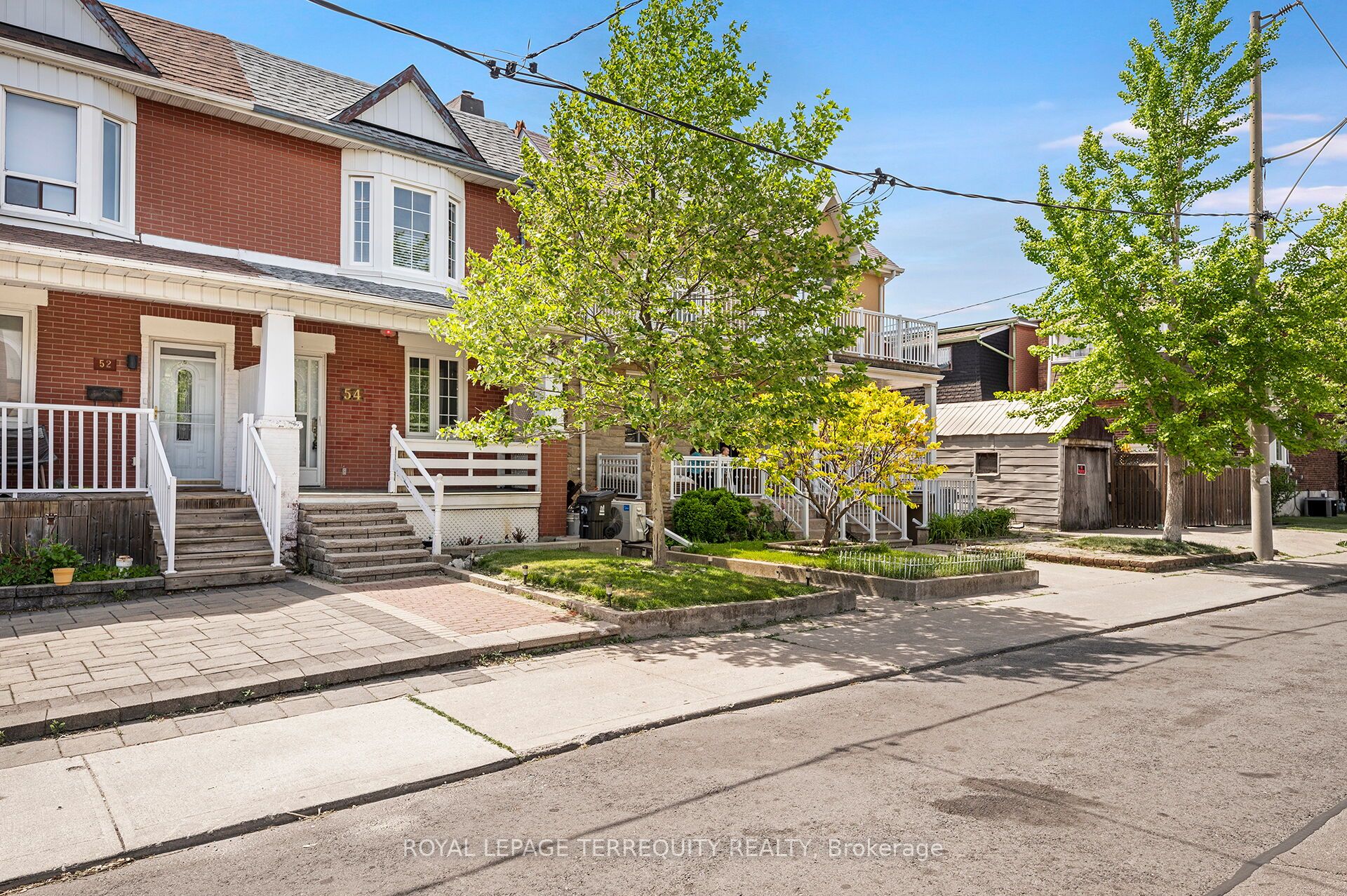 54 St Clair Gardens, Toronto, ON M6E 3V4