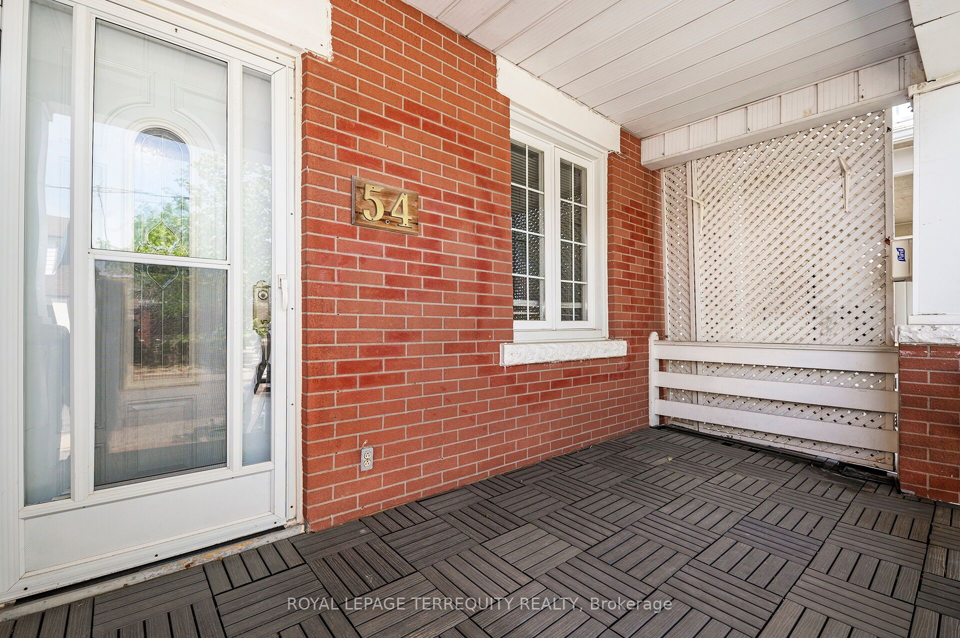 54 St Clair Gardens, Toronto, ON M6E 3V4 photo 2