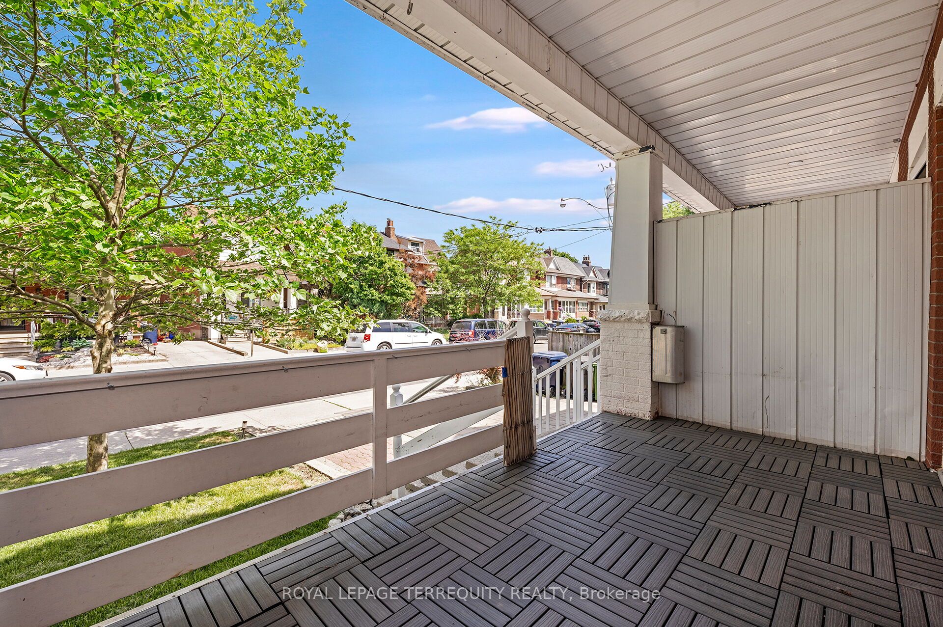 54 St Clair Gardens, Toronto, ON M6E 3V4 photo 4