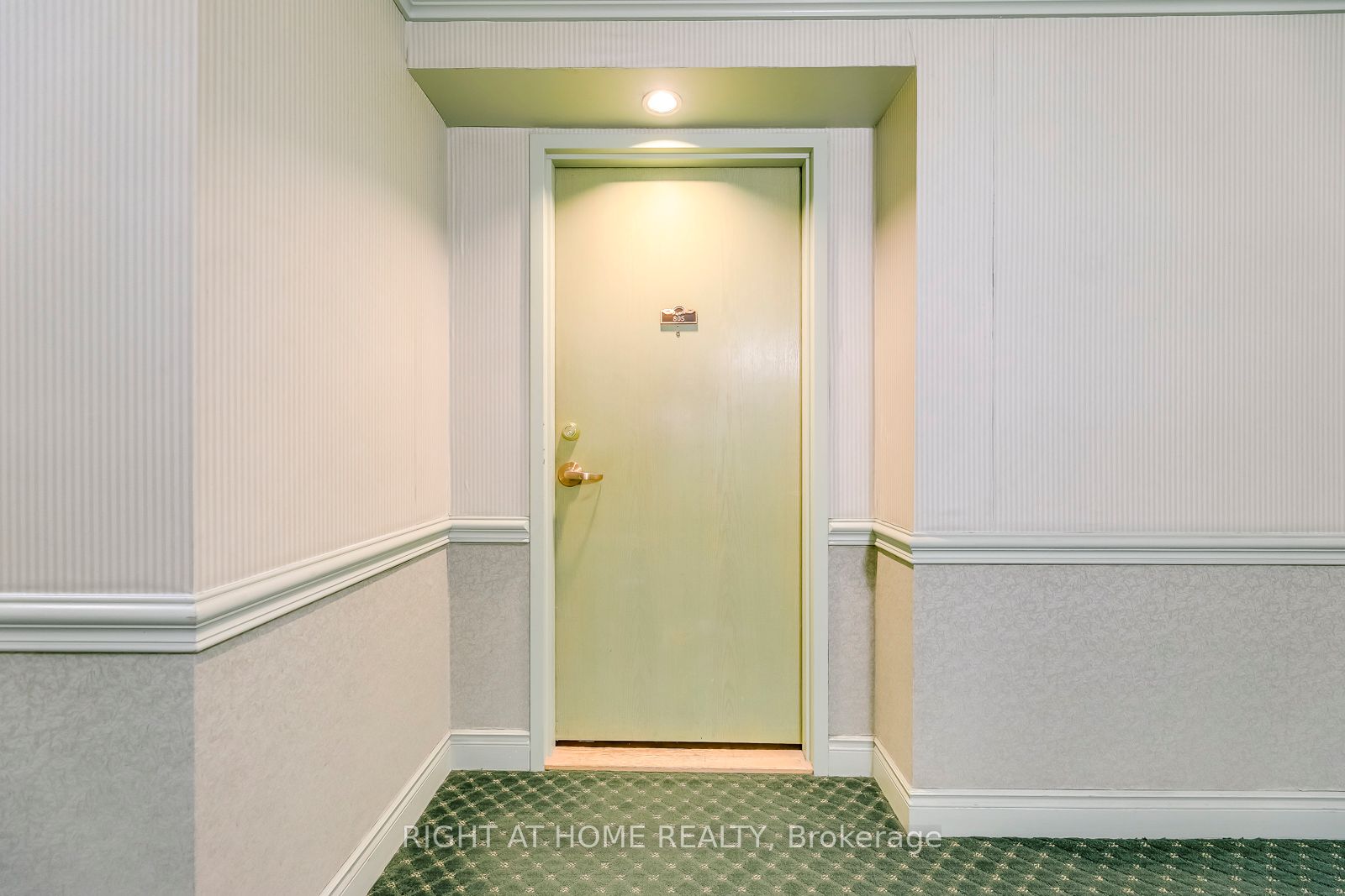 10 Dayspring Circle 805, Brampton, ON L6P 1B9 photo 4