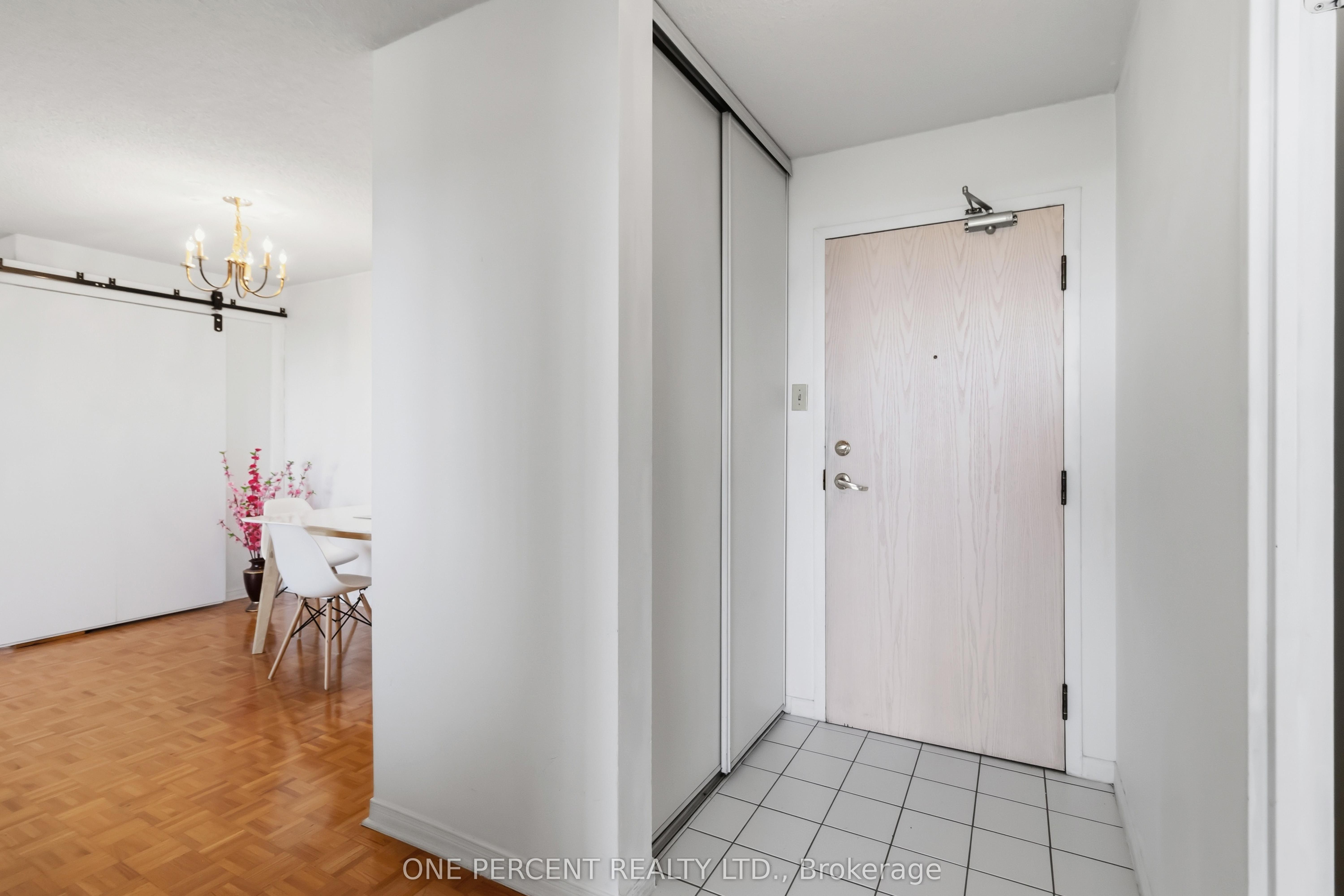 400 Webb Drive 1002, Mississauga, ON L5B 3Z7 photo 5