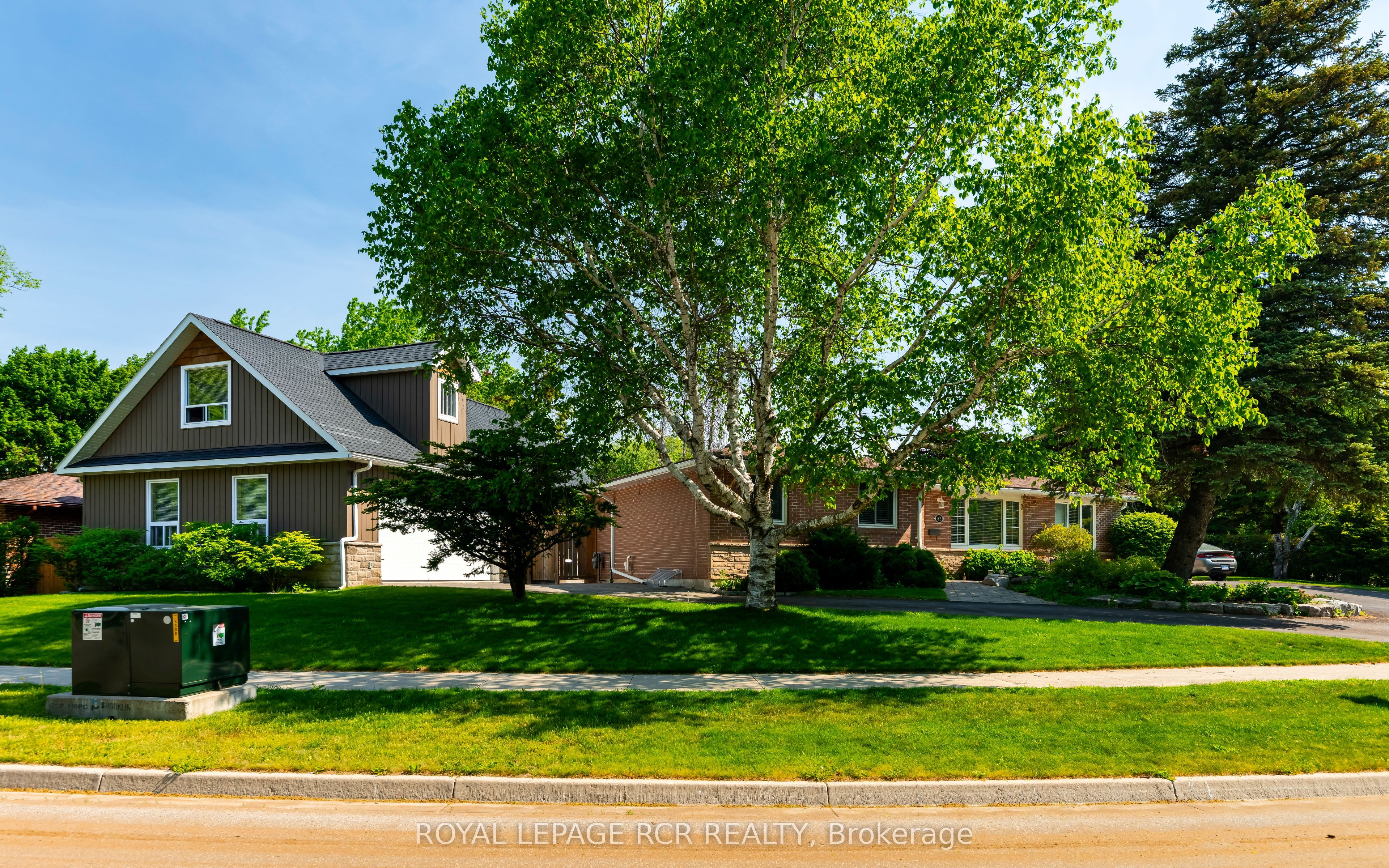52 Maple Crescent, Orangeville, ON L9W 1X7 photo 2