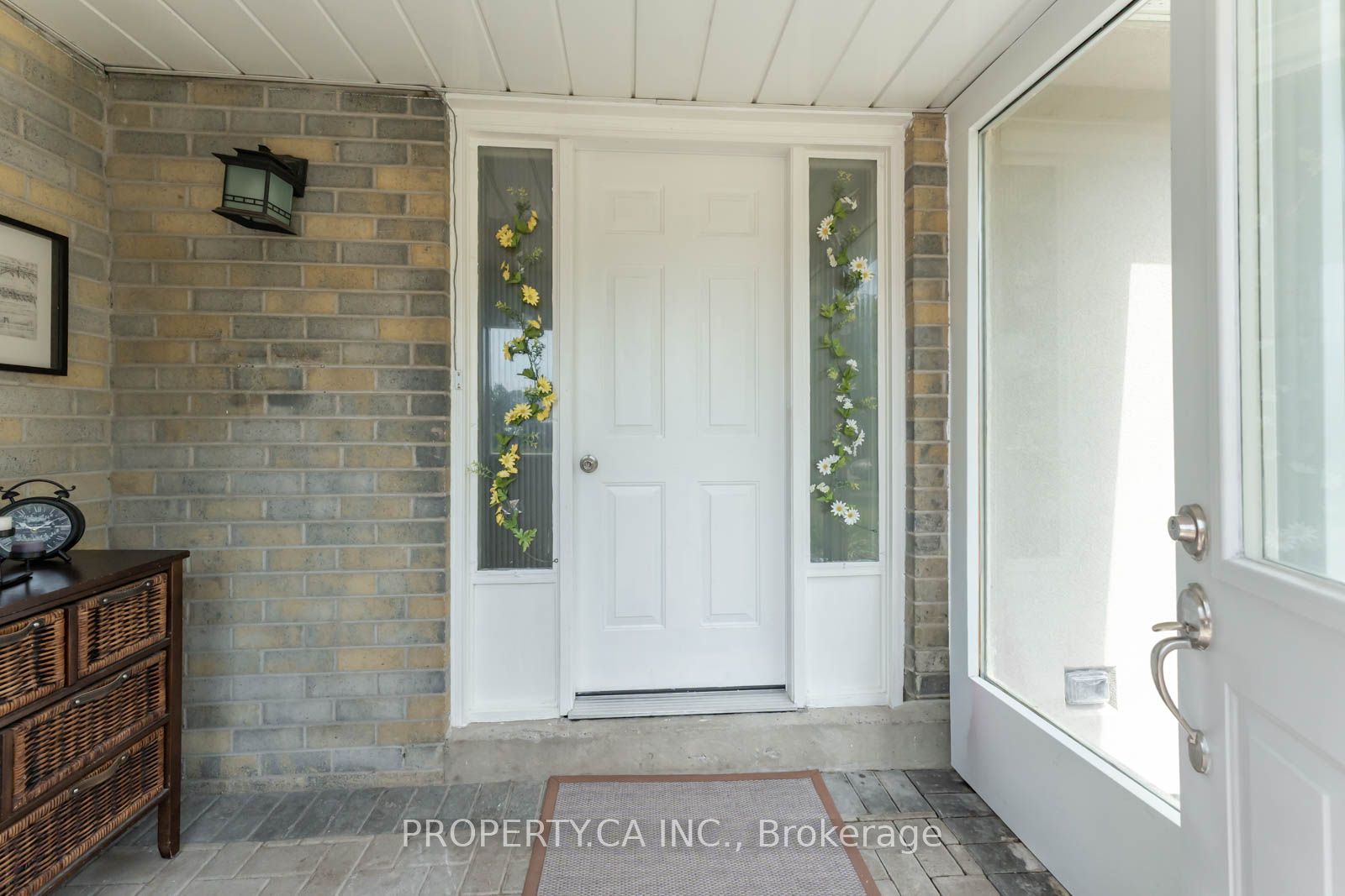 2563 Bromsgrove Road W, Mississauga, ON L5J 1M1 photo 3