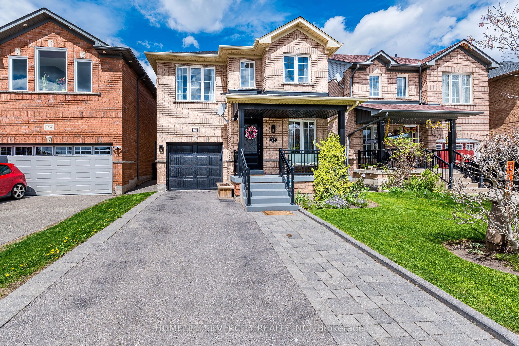 32 Continental Road, Brampton, ON L7A 2E9 photo 3